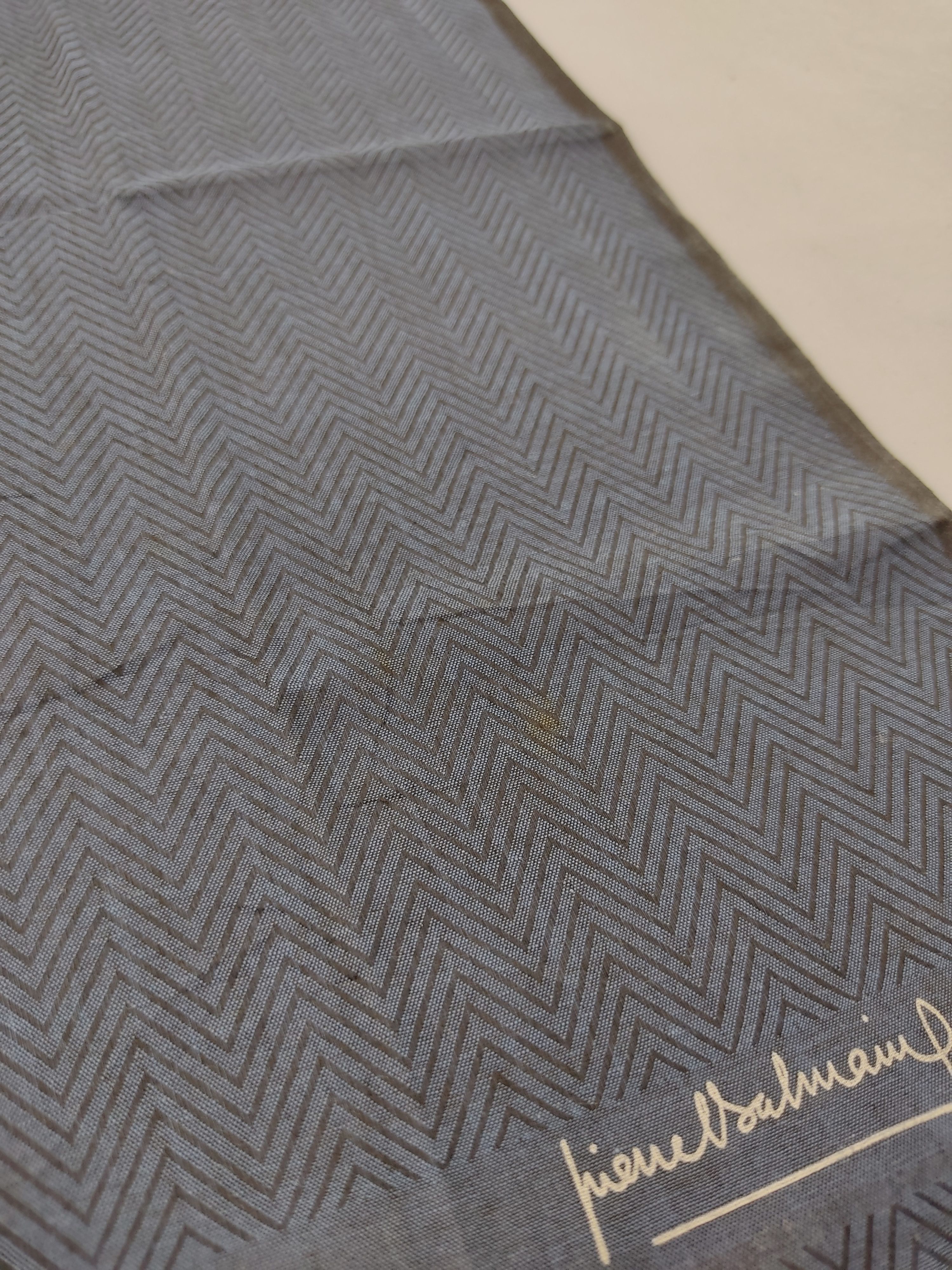 Pierre Balmain × Vintage Vintage Pierre Balmain Handkerchief / Neckwear / Bandana Size ONE SIZE - 4 Thumbnail
