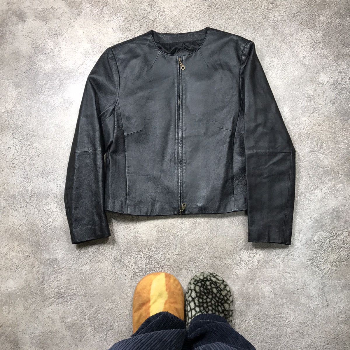 Vintage Vintage 90s Faded Leather Jacket Minimalist Workwear Swag M Size M / US 6-8 / IT 42-44 - 1 Thumbnail