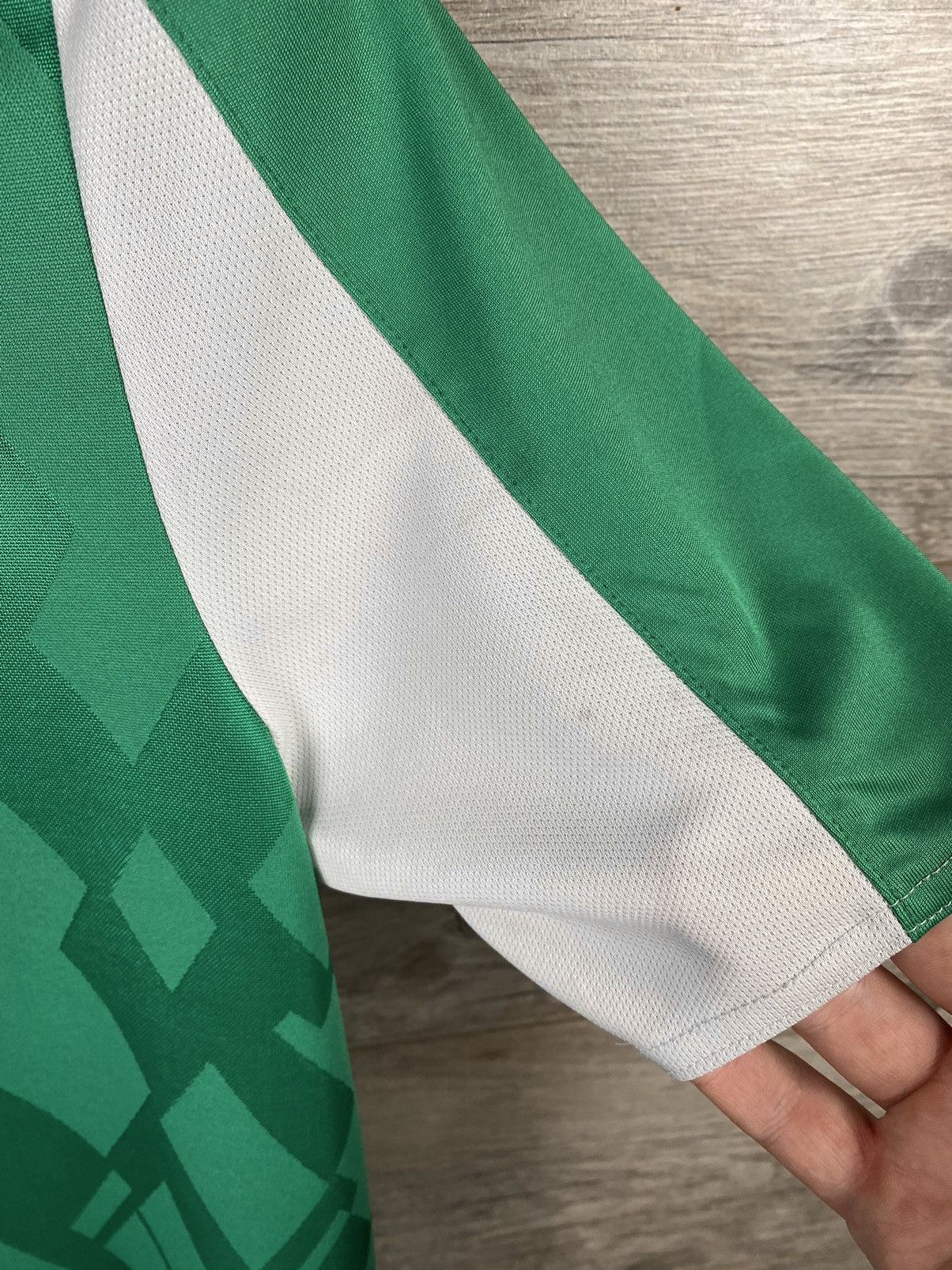 Umbro Werder Bremen Home Soccer Jersey Size L Size US L / EU 52-54 / 3 - 10 Thumbnail
