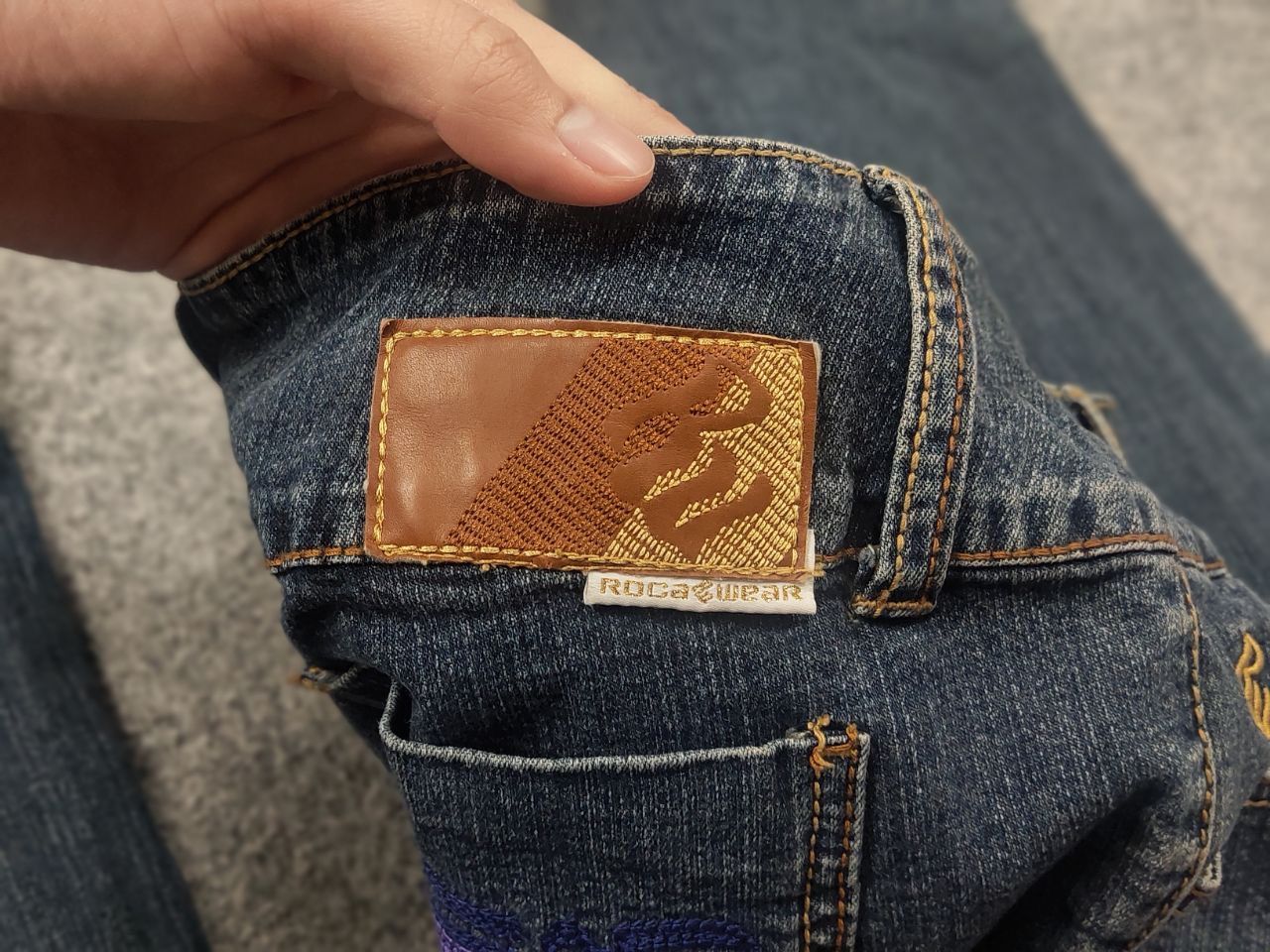 Rocawear Vintage Roca wear Y2K Low-rise Bootcut embroidered Jeans Size 28" / US 6 / IT 42 - 12 Thumbnail