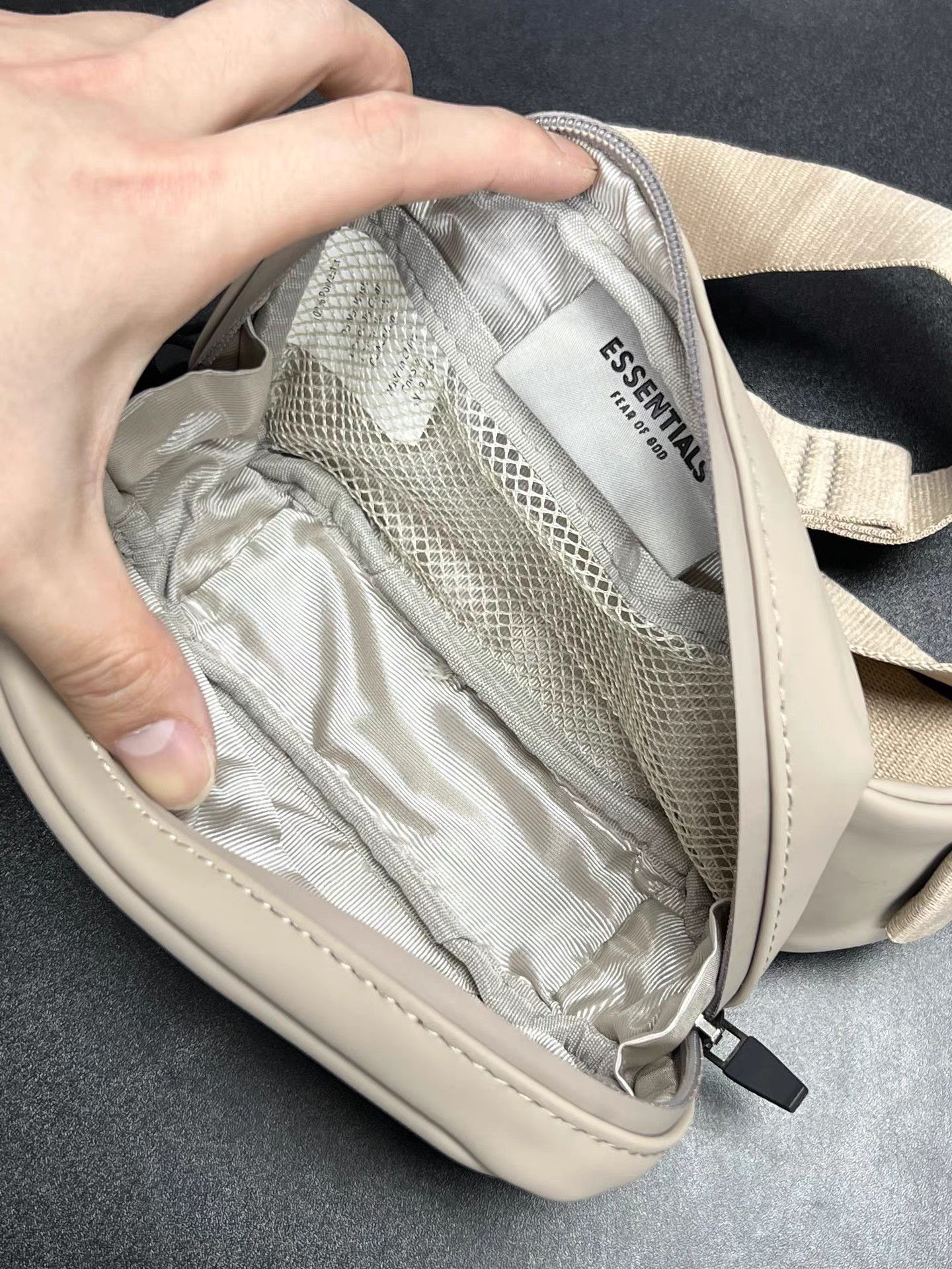 Essentials Essentials FOG PU Crossbody Bag Khaki K15 Size ONE SIZE - 5 Thumbnail