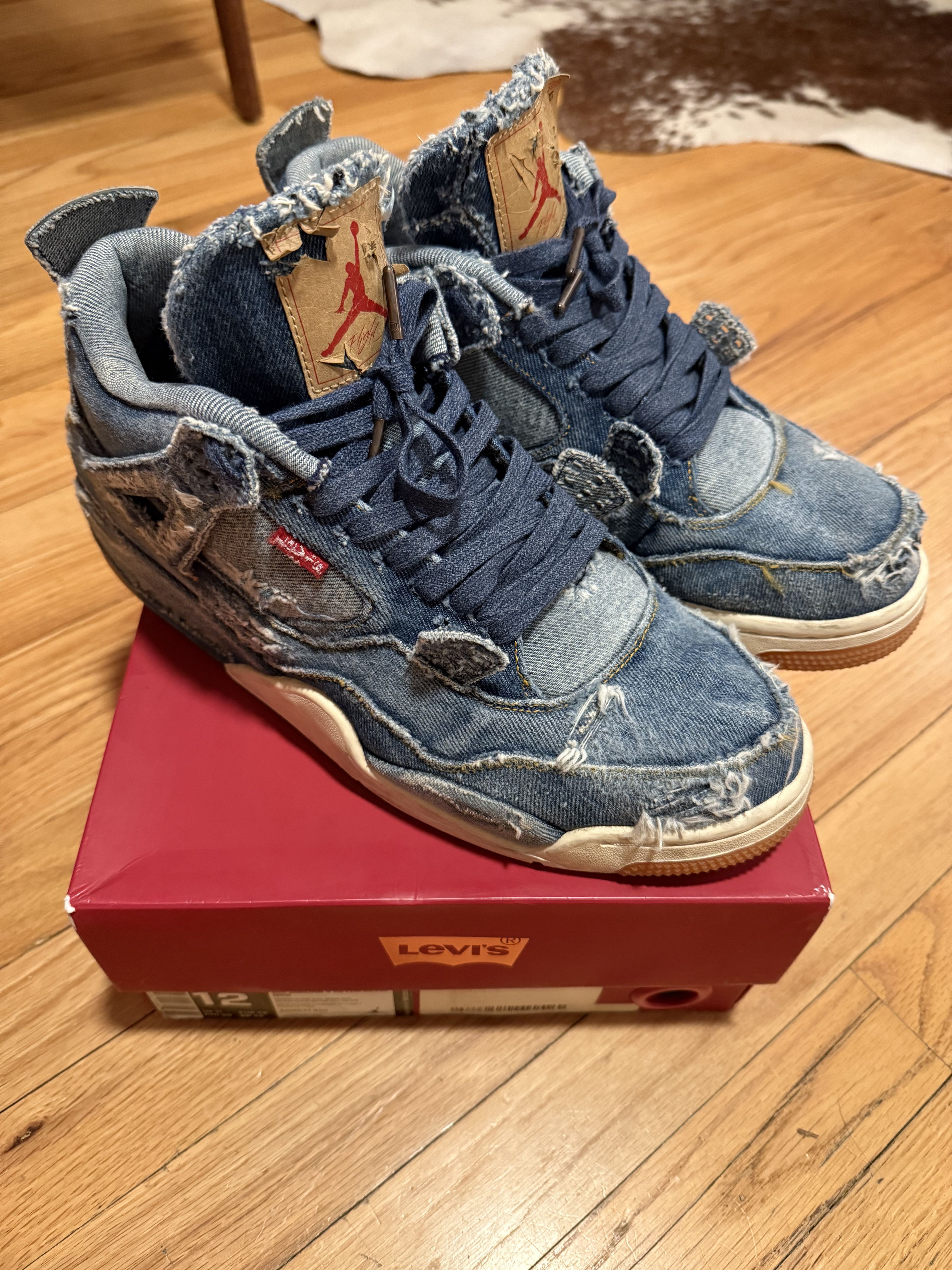 Jordan Brand × Levi's Distressed Custom Air Jordan 4 Retro Levi’s Denim Size 12 Size US 12 / EU 45 - 2 Thumbnail