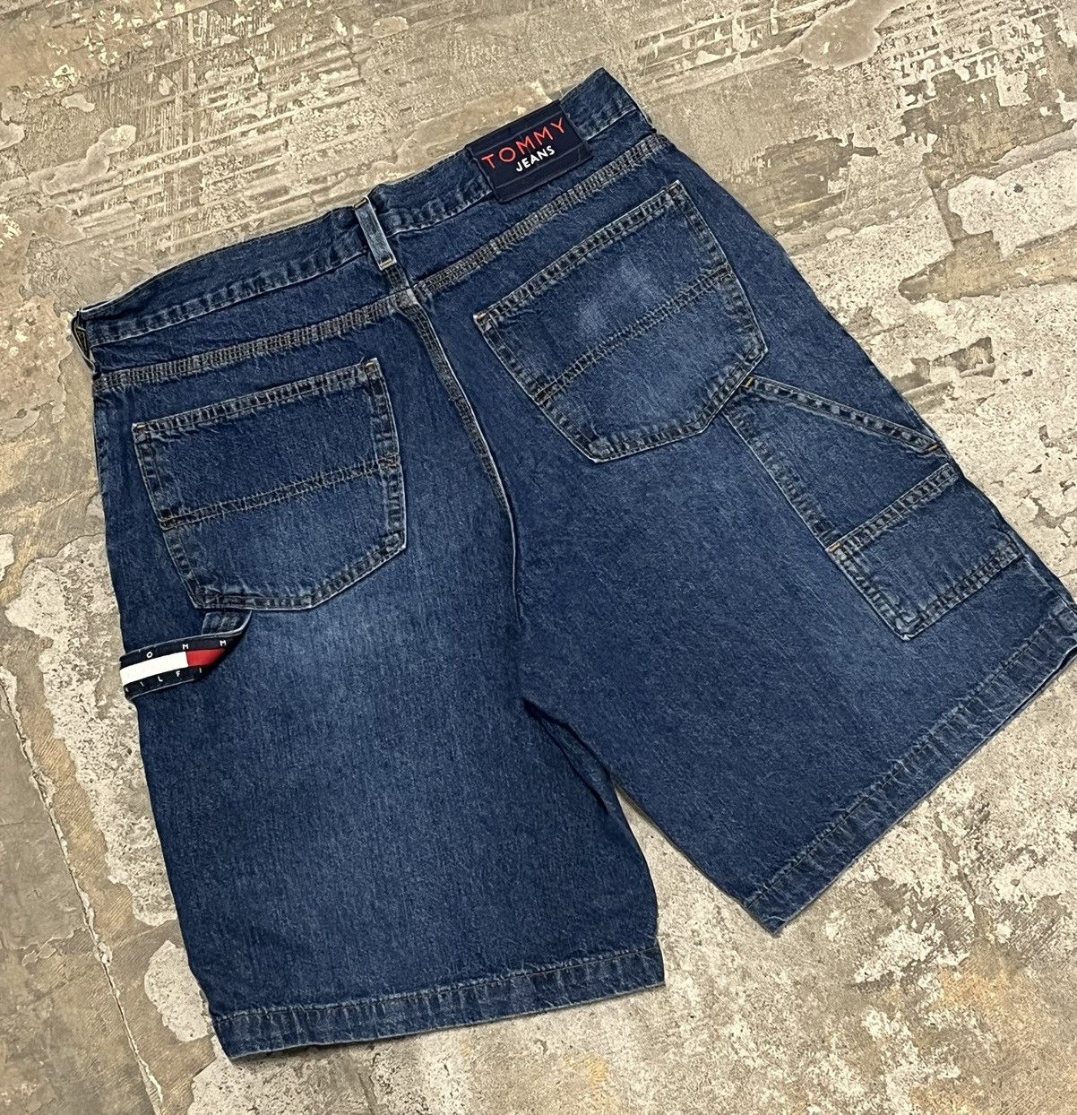 Vintage Crazy rare y2k baggy Tommy Hilfiger skater jorts | Grailed