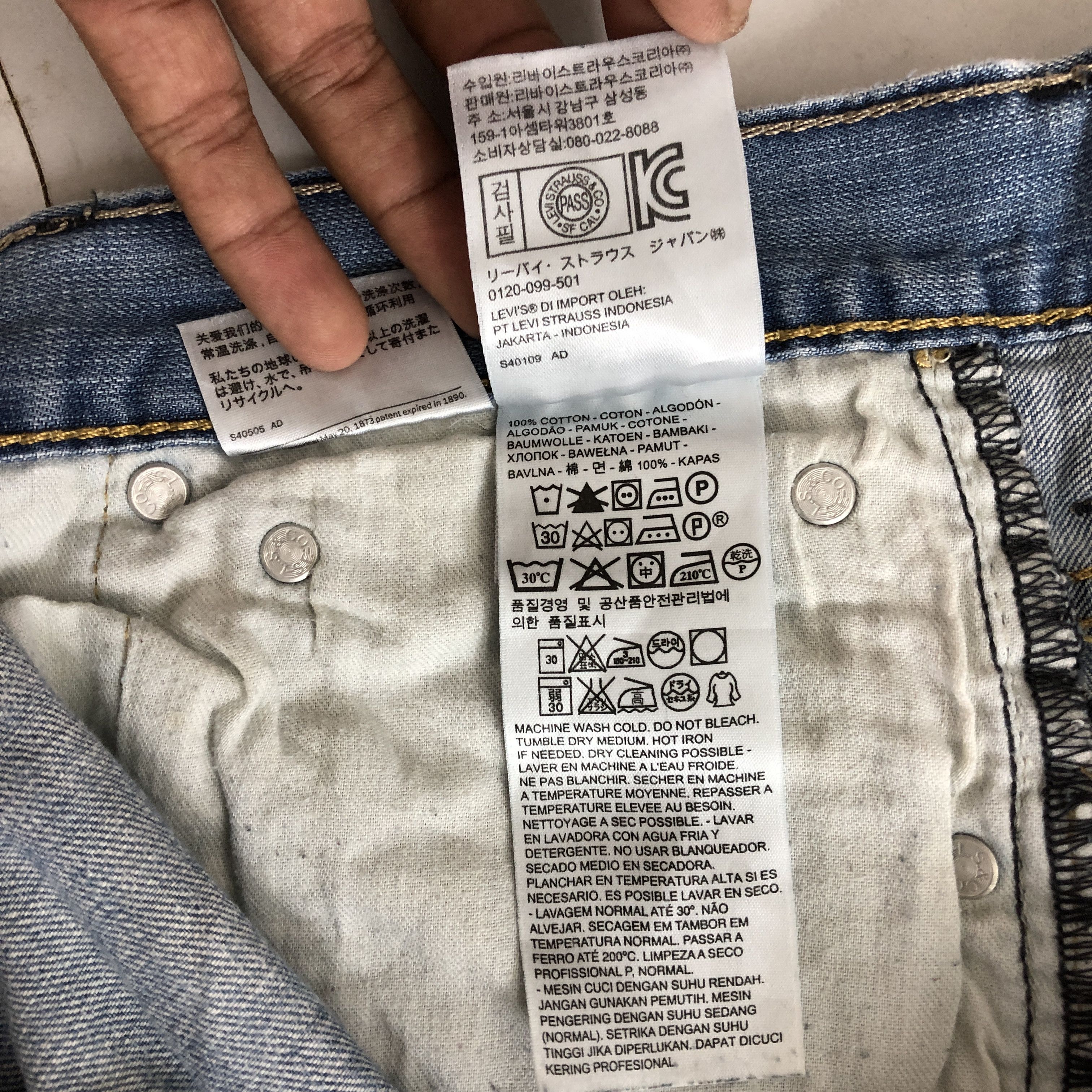 Levi's Vintage Levis 569 Baggy Blue Jeans Levi's Faded Denim Size US 34 / EU 50 - 12 Thumbnail