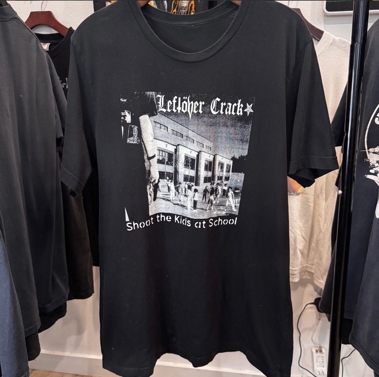 Band Tees Leftover Crack Size US XL / EU 56 / 4 - 1 Thumbnail