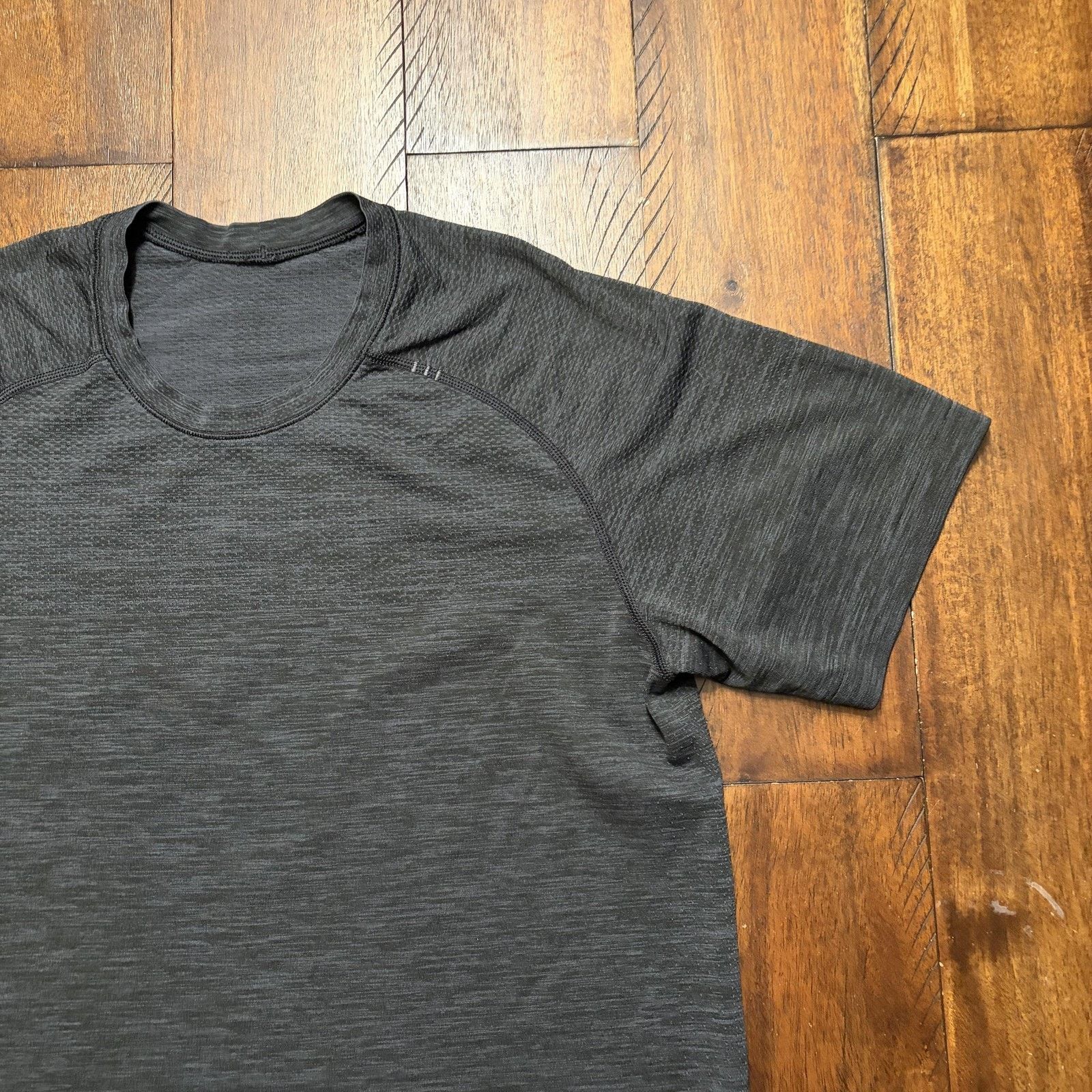 Lululemon Lululemon Shirt Mens Small Tech Short Sleeve Performance Size US S / EU 44-46 / 1 - 3 Thumbnail