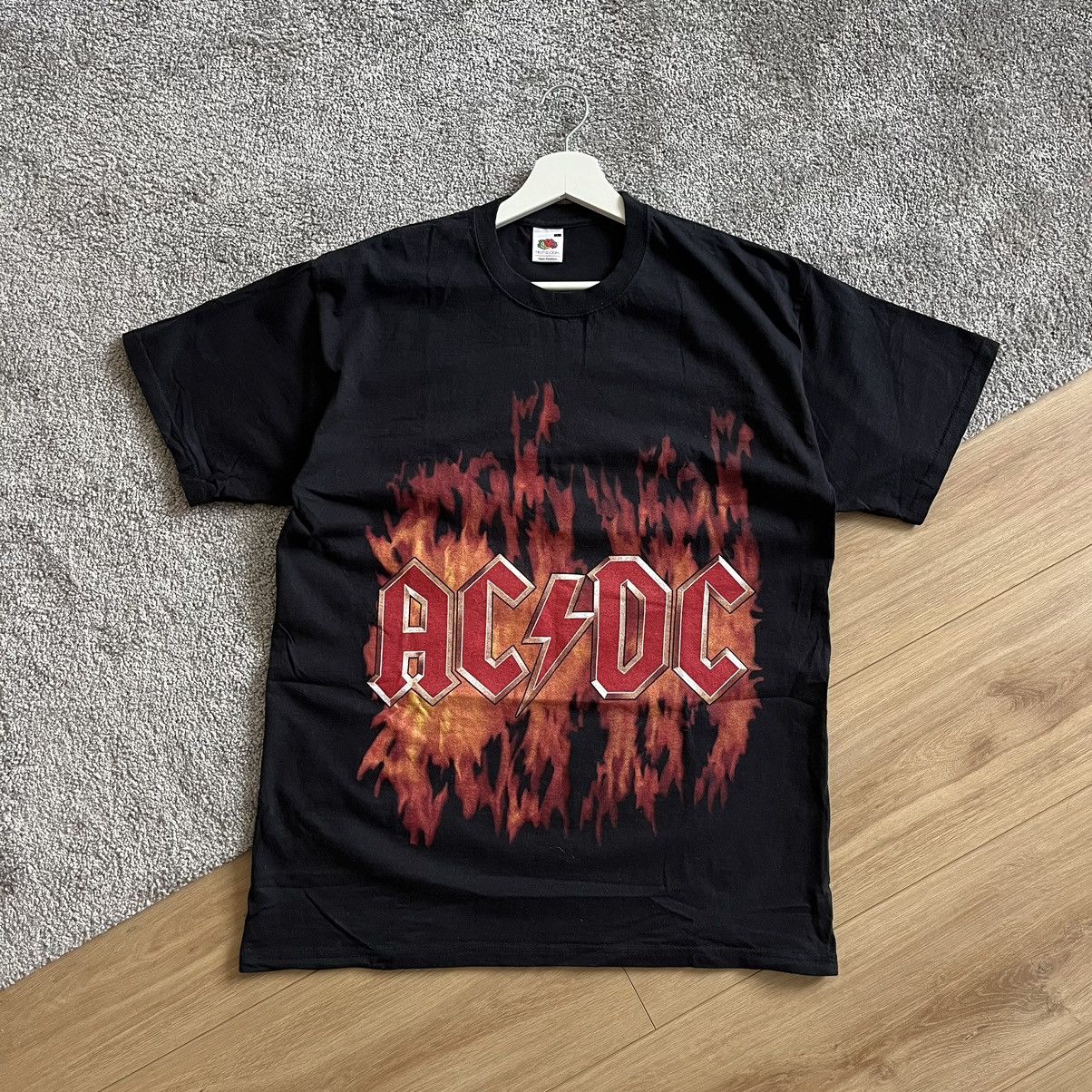 Band Tees Vintage AC/DC 00s Fire Print Size US L / EU 52-54 / 3 - 1 Thumbnail