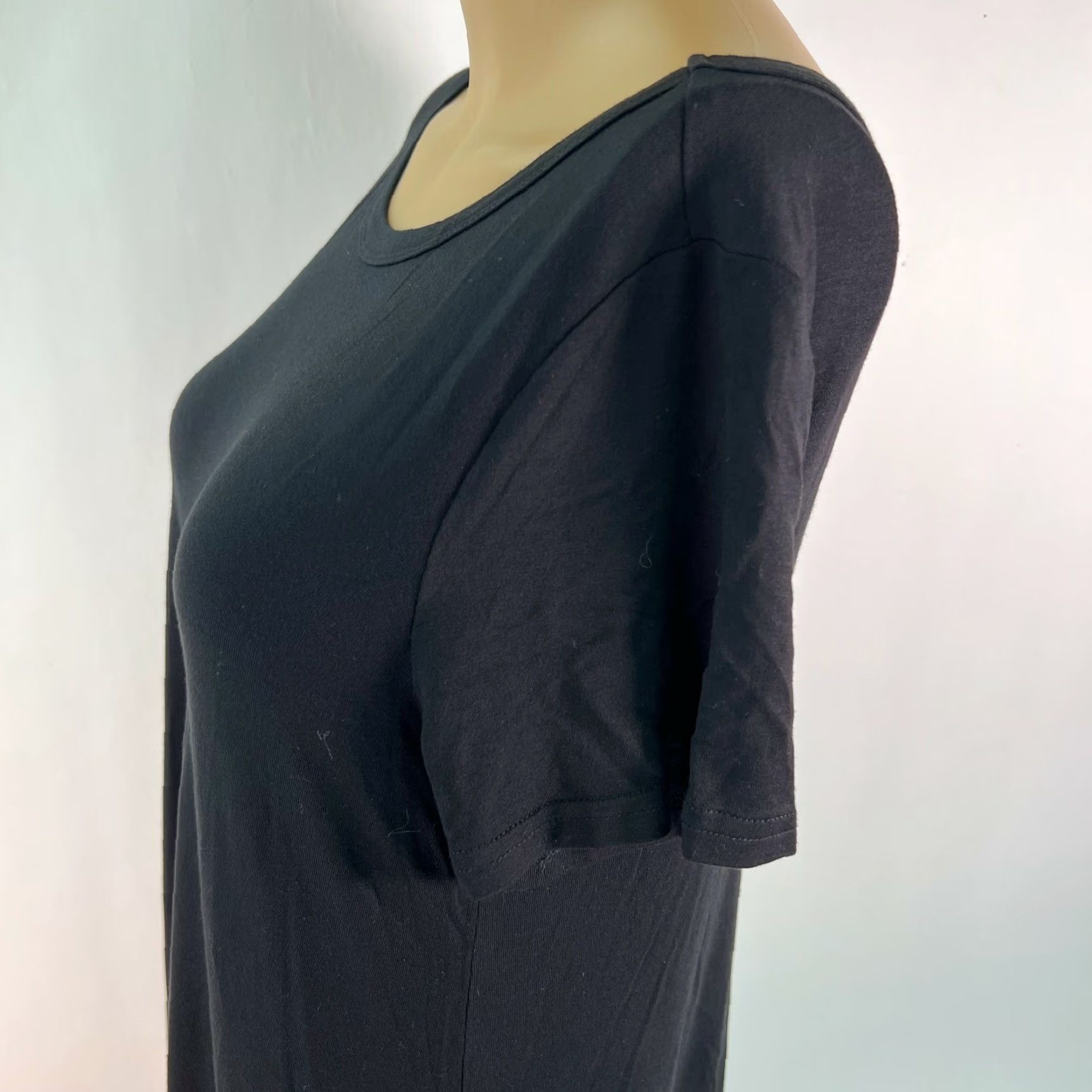 Vintage Korsis Black Midi Dress Shirt Women Short Sleeves Pullover Round Neck 34 in Knee Length 95% Rayon 5% Spandex Solid Casual Dress Size M / US 6-8 / IT 42-44 - 4 Thumbnail