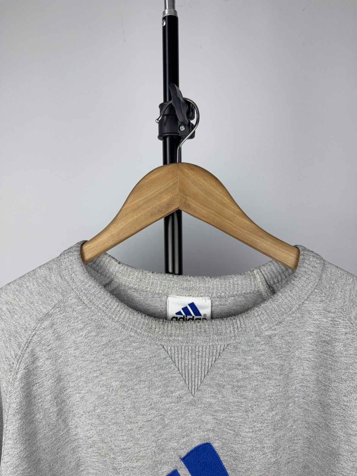 Adidas × Vintage Vintage Adidas Sweatshirt Gray Blue Logo Crewneck 90s Style Size US L / EU 52-54 / 3 - 3 Thumbnail