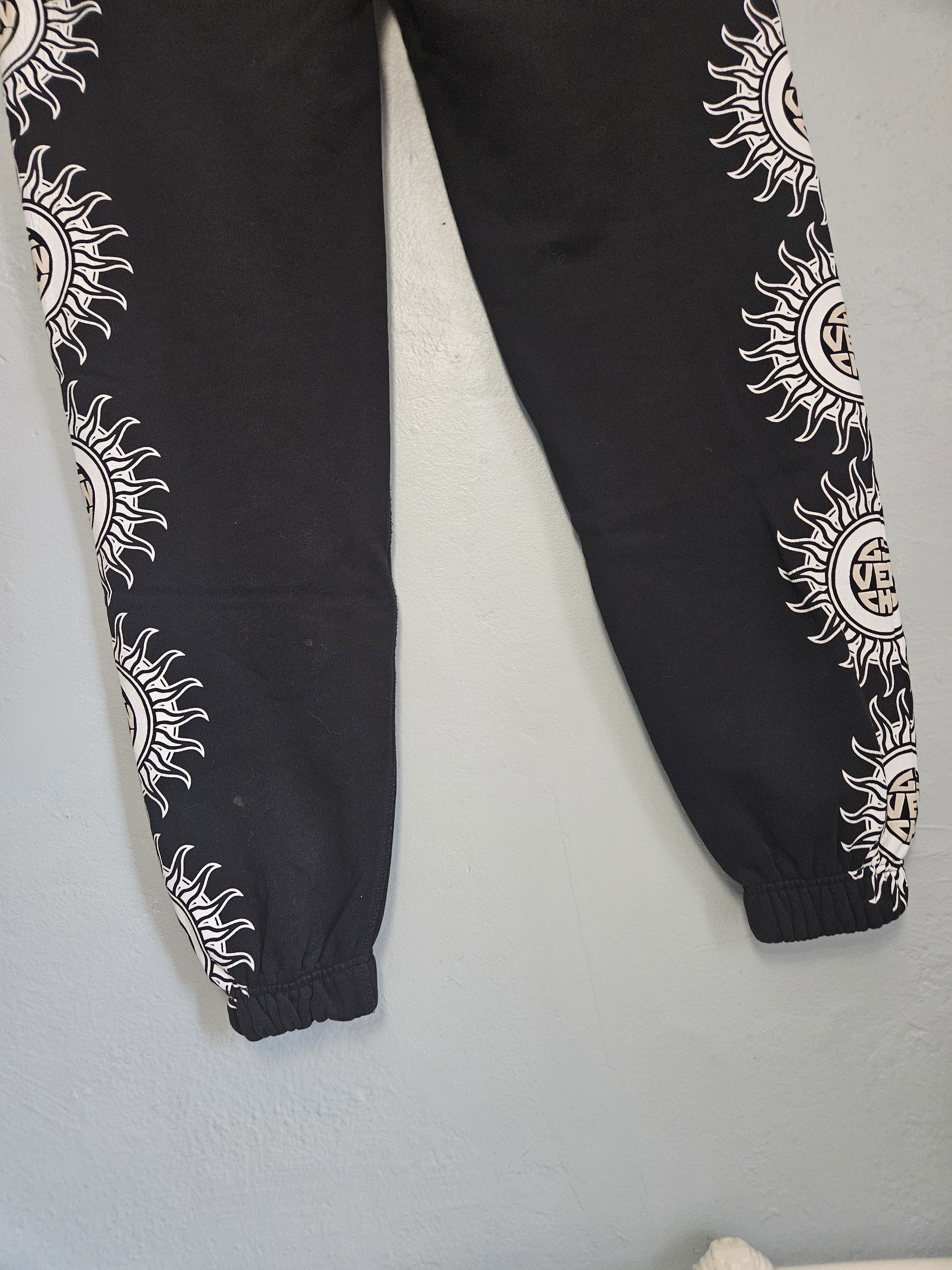 Givenchy Givenchy Sun Logo Black Joggers Size US 30 / EU 46 - 7 Thumbnail