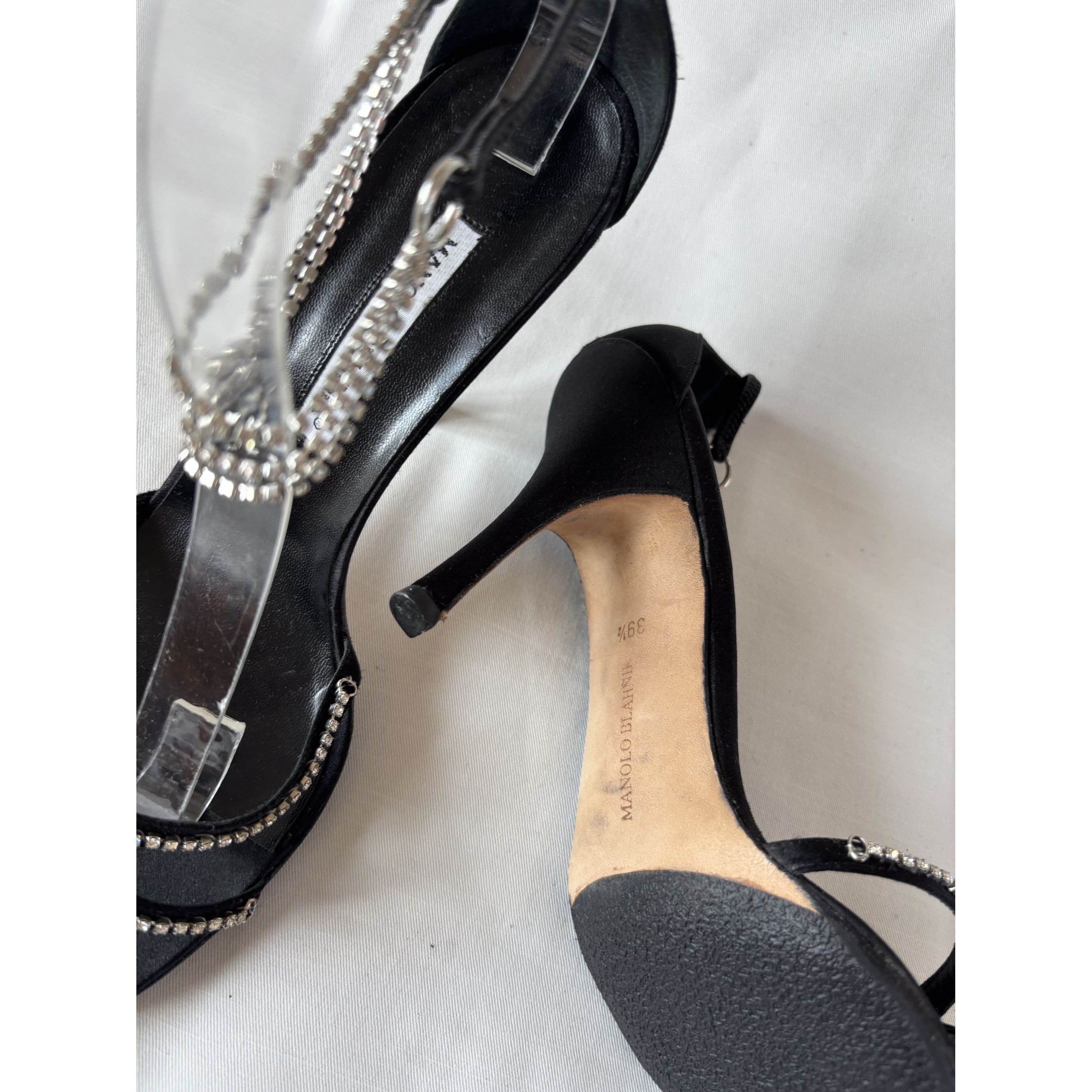 Manolo Blahnik Manolo Blahnik crystal pumps Size US 6.5 / IT 36.5 - 10 Thumbnail