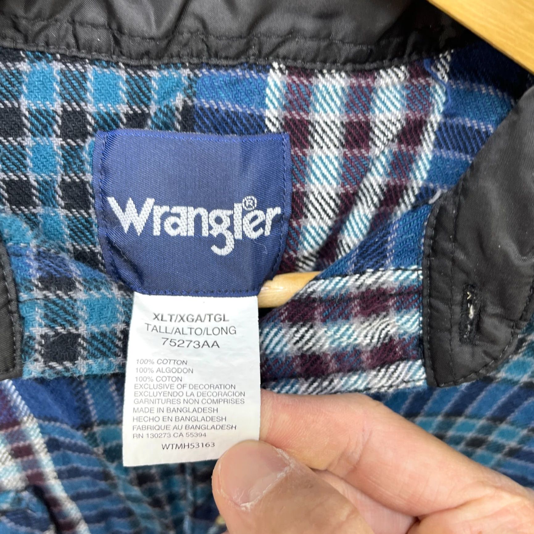 Wrangler VINTAGE Wrangler Plaid Shirt XLT Long Sleeve Snap Button-Up Flannel Mens 90s Blue Size US XL / EU 56 / 4 - 4 Thumbnail