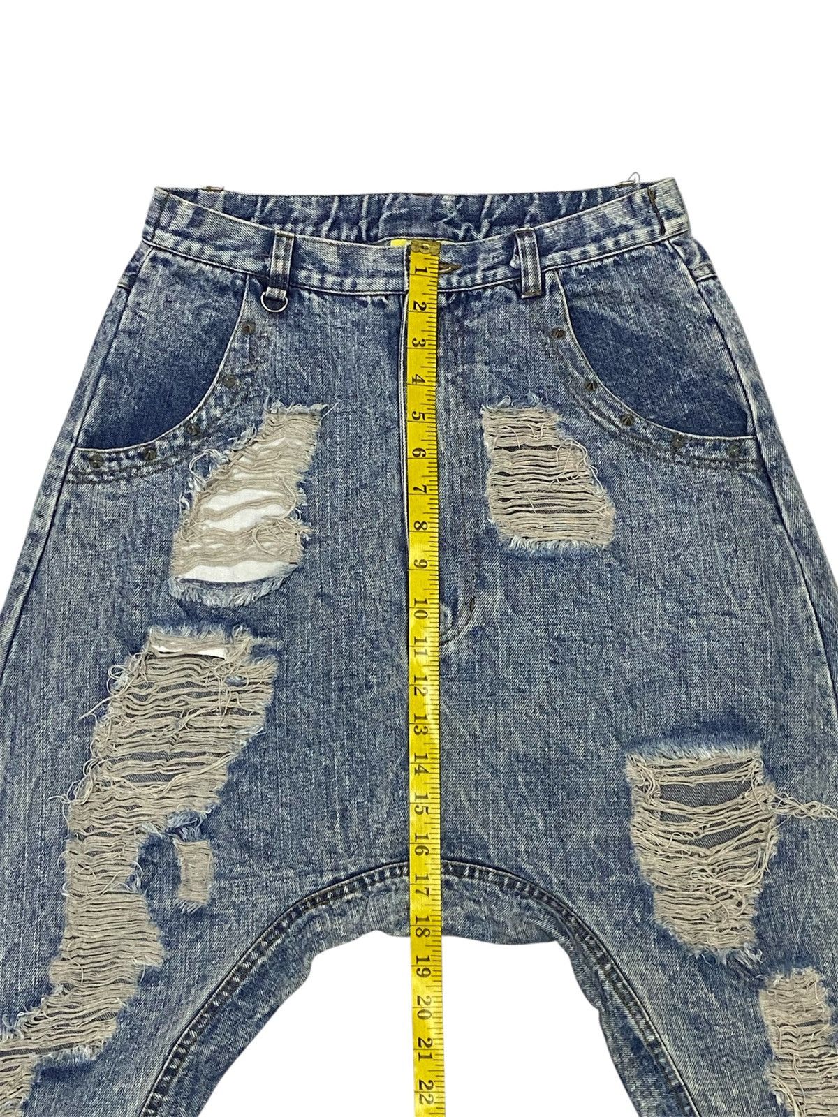 Japanese Brand Super Lovers Ripped Distressed Drop Crotch Baggy Jeans Size 28" / US 6 / IT 42 - 14 Thumbnail