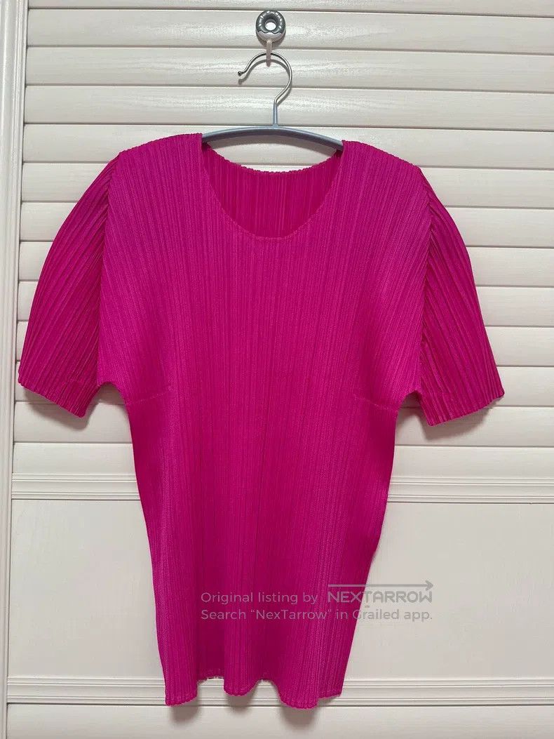 Issey Miyake Issey Miyake Red Short Sleeve Size L / US 10 / IT 46 - 1 Thumbnail