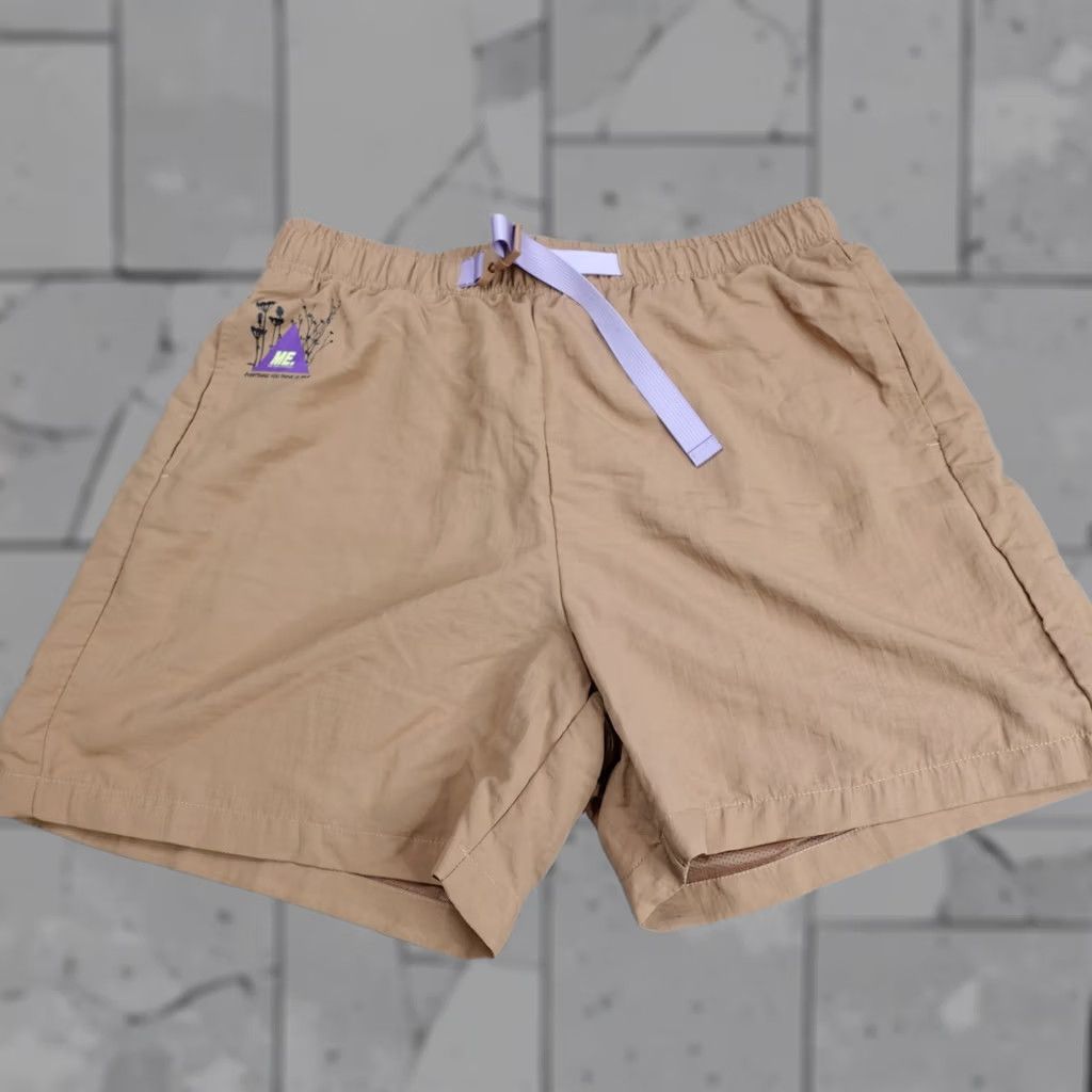 Vintage Melody Ehsani Shorts Beige Solid Nylon 4.5" Belted Lined Nylon Hiking NEW Ladies Regular L Beige Shoes? Size 36" / US 14 / IT 50 - 1 Thumbnail