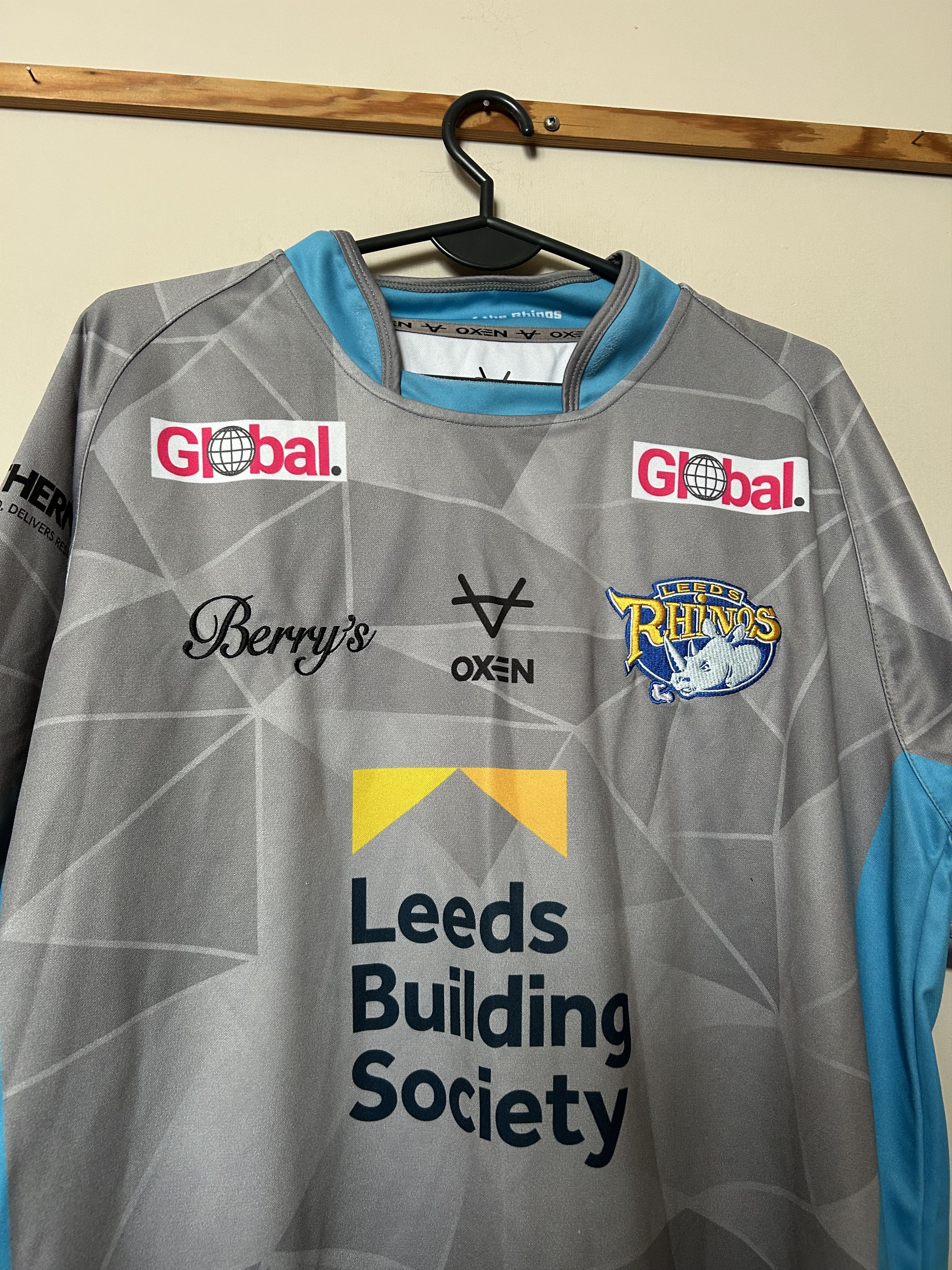 Other Rugby LEEDS RHINOS - Away 2022 - OXEN - XL - UNIKAT Size US XL / EU 56 / 4 - 6 Thumbnail