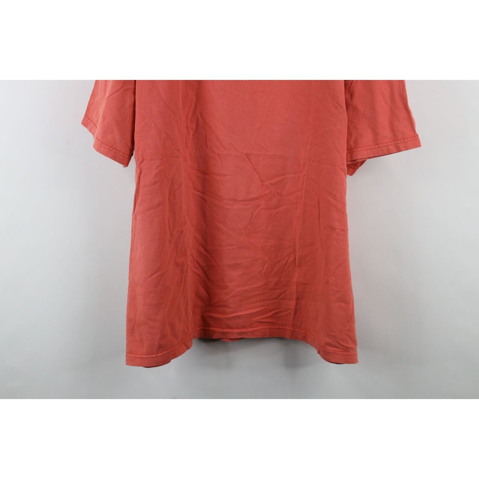 Vintage Vintage 90s Faded Spell Out Chicago Bulls Basketball T-Shirt Size US XXL / EU 58 / 5 - 3 Thumbnail