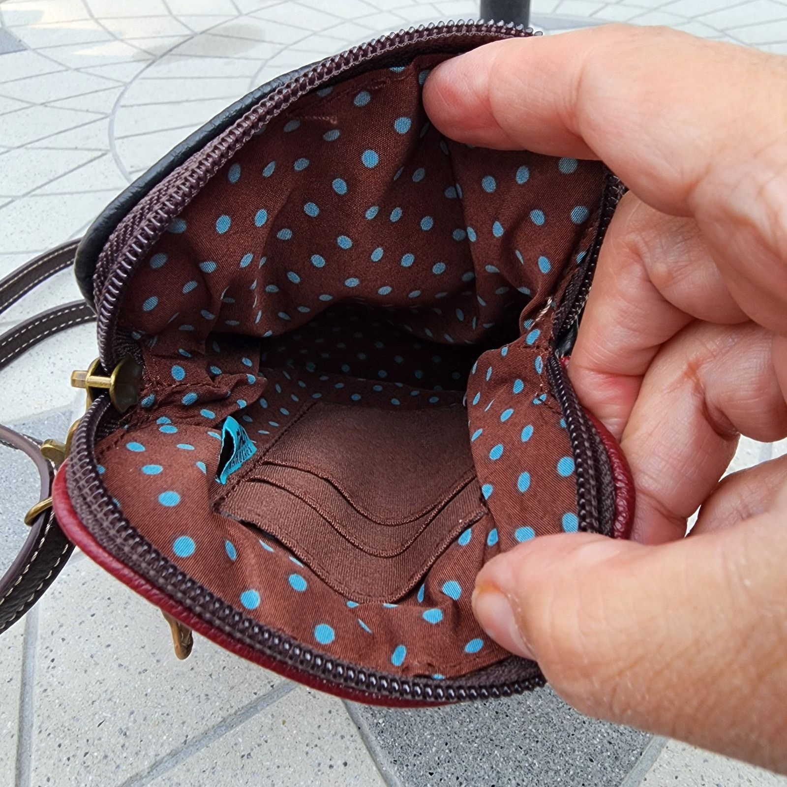 Designer Chala Vegan Leather Doggie Mini Crossbody Cell Phone Bag Size ONE SIZE - 6 Thumbnail