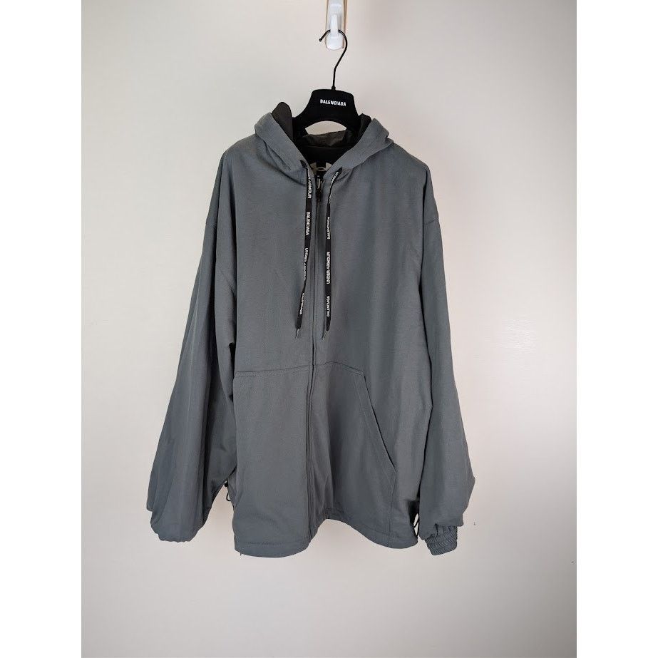 Balenciaga × Under Armour o1rshd1 Reversible Tracksuit Jacket in Black Size US S / EU 44-46 / 1 - 13 Thumbnail