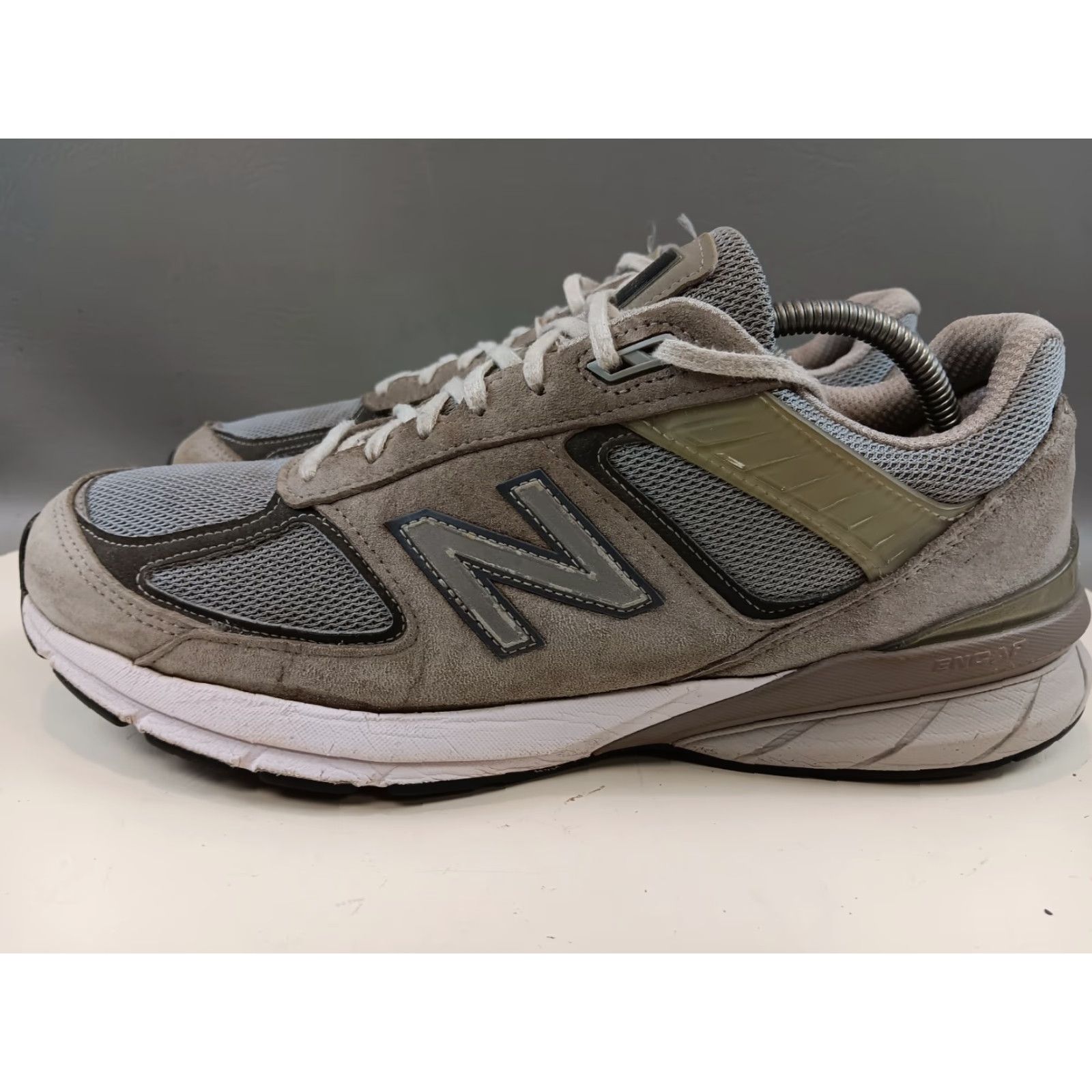 New Balance NEW BALANCE 990v5 Mens Size 12 Gray Low Made in USA ENCAP Sneaker Size ONE SIZE - 5 Thumbnail