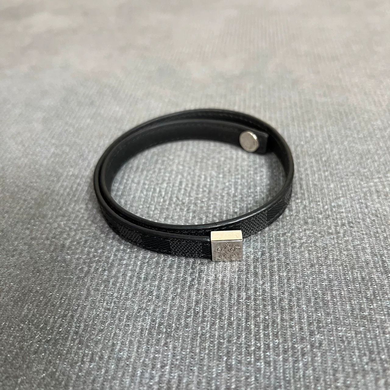 Louis Vuitton Louis Vuitton Black Checkerboard Bracelet Size ONE SIZE - 1 Thumbnail
