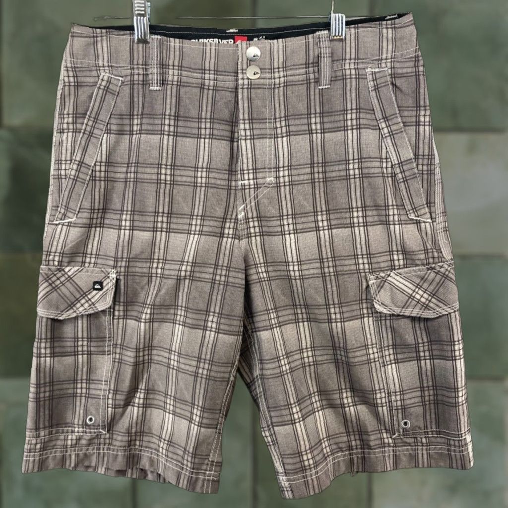 Quiksilver Quiksilver Amphibians Mens Shorts 31 Grey Plaid Swim Cargo Shirt/Bottom Mens Regular Gray Beach Classic Pockets, Quick Dry, Stretch Size US 31 - 1 Thumbnail