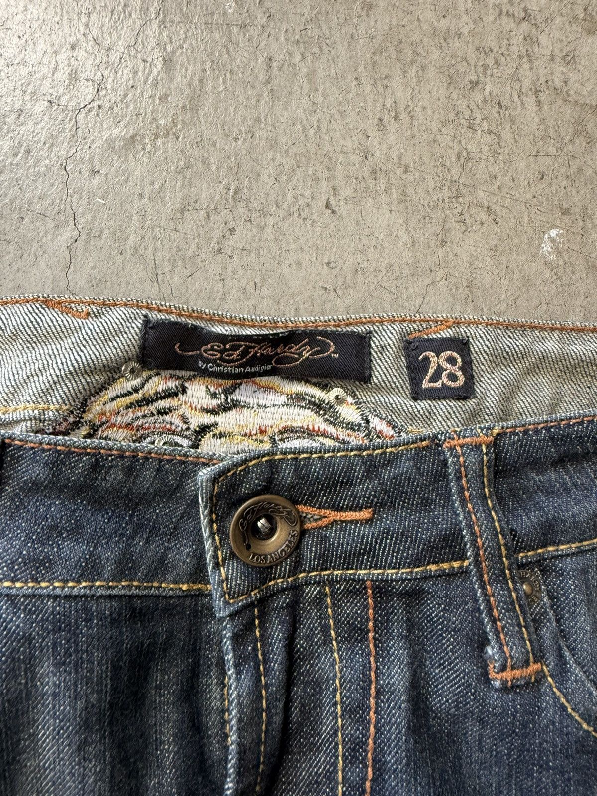 Ed Hardy Women’s Ed hardy vintage Y2K 00s straight fit denim tiger 28 Size 28" / US 6 / IT 42 - 4 Thumbnail