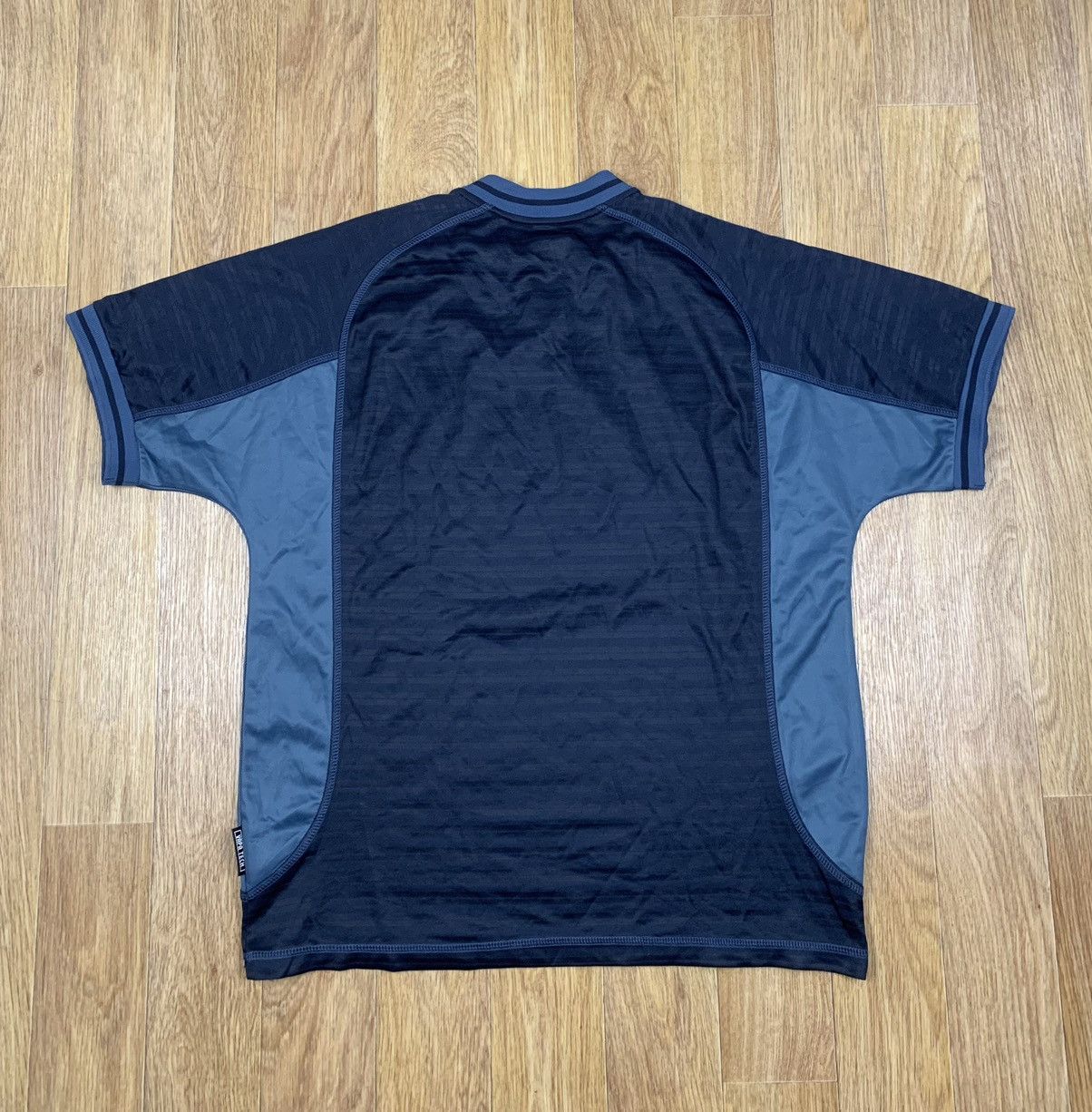 Umbro Umbro VAPA TECH Dark Blue Soccer Jersey Bloke Core Size US L / EU 52-54 / 3 - 6 Thumbnail