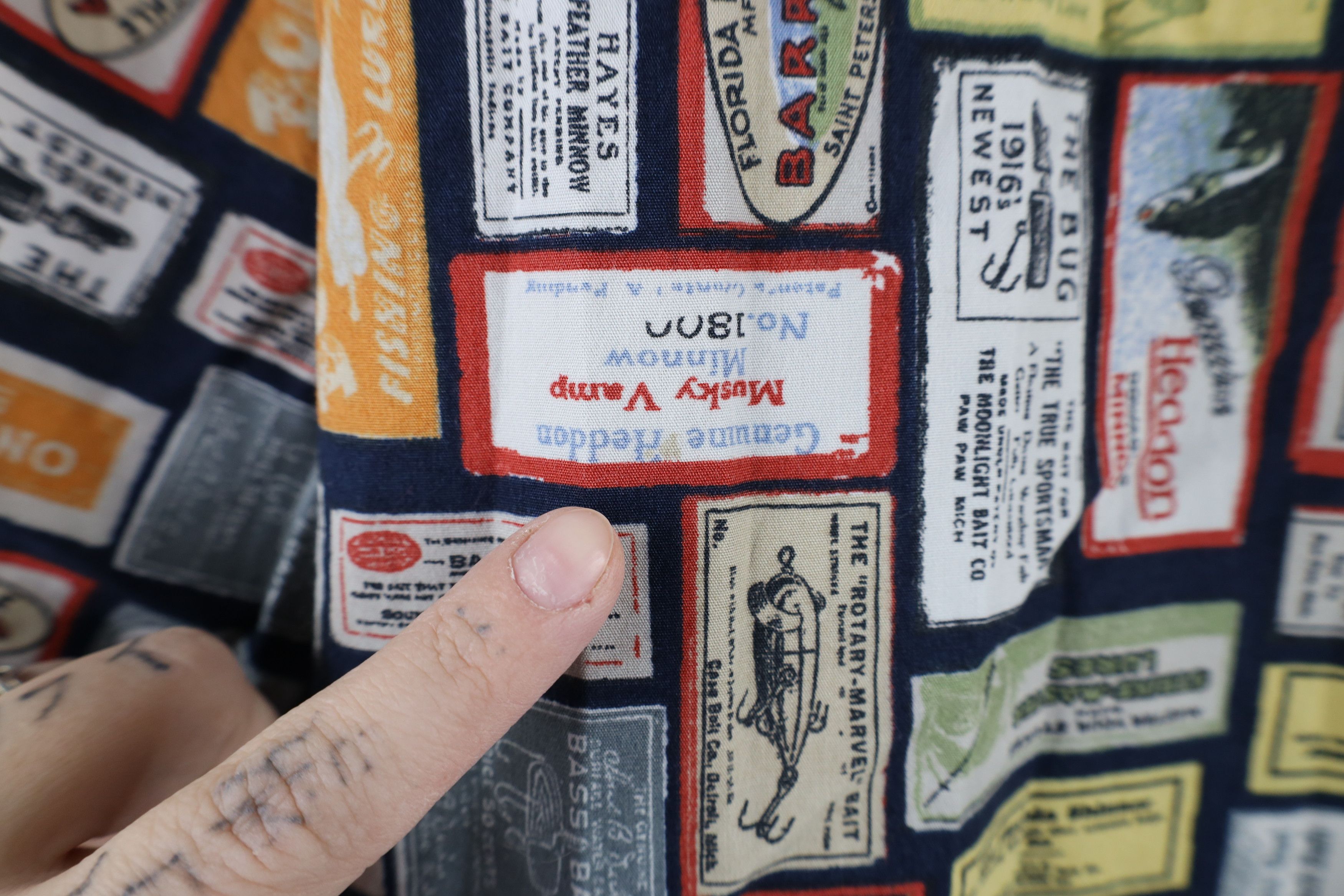 Columbia × Vintage Vintage 90s Columbia Over Print Short Sleeve Button Shirt Size US L / EU 52-54 / 3 - 4 Thumbnail