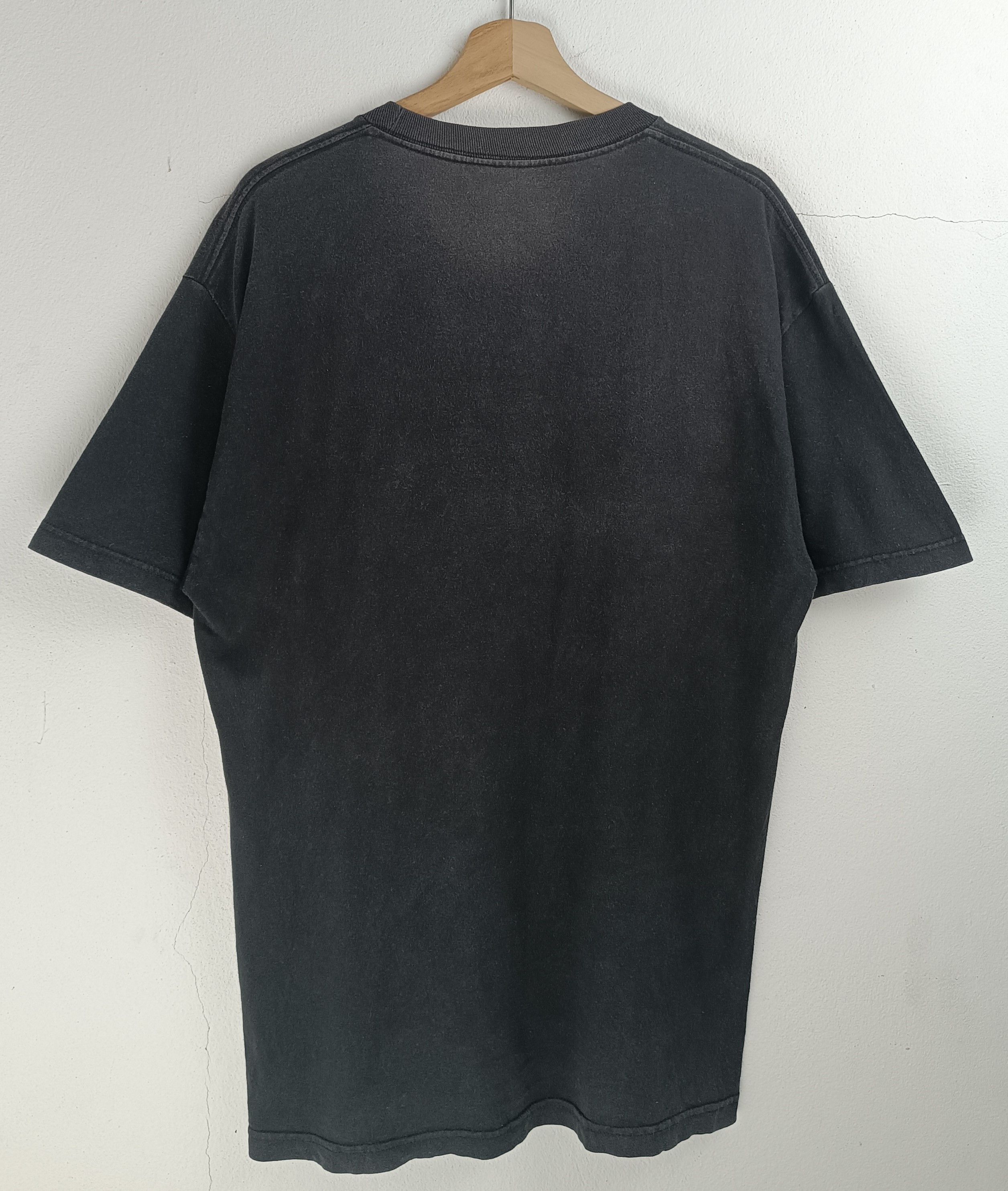 Diamond Supply Co. THRASHED FADED DIAMOND SUPPLY CO FINGER TEE VERY RARE Size US L / EU 52-54 / 3 - 4 Thumbnail