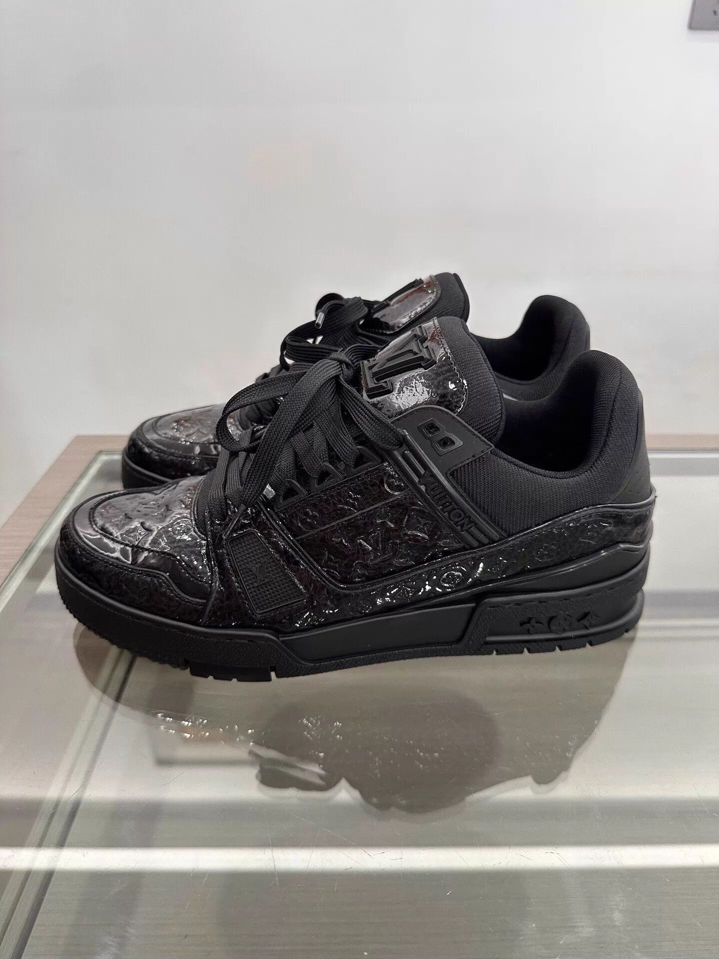 Louis Vuitton LV Trainer Monogram Patent Leather Men 40 99 New Size US 7 / EU 40 - 4 Thumbnail