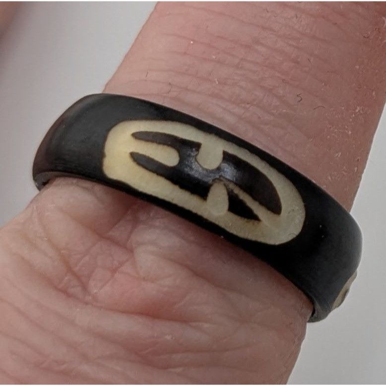 Other Vintage Hand-Carved Coconut Shell Ring Size 7.75 With Tribal Size ONE SIZE - 5 Thumbnail