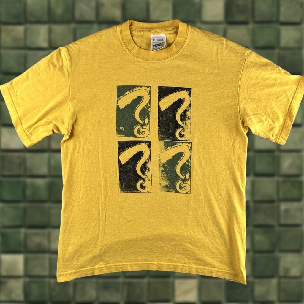 Vintage VINTAGE Screen Stars Tee 90s T-Shirt Mens M Yellow Cotton Short Sleeve Crew Neck 1990s 1990s Size US M / EU 48-50 / 2 - 1 Thumbnail