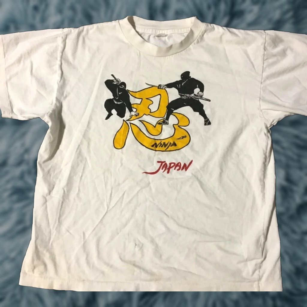 Vintage VINTAGE Ninja Shirt Women S White 90s Japan Faded Distressed Single Stitch Warrior Warrior Shirt 90s Japan Ninja faded distressed S White Women Size S / US 4 / IT 40 - 1 Thumbnail