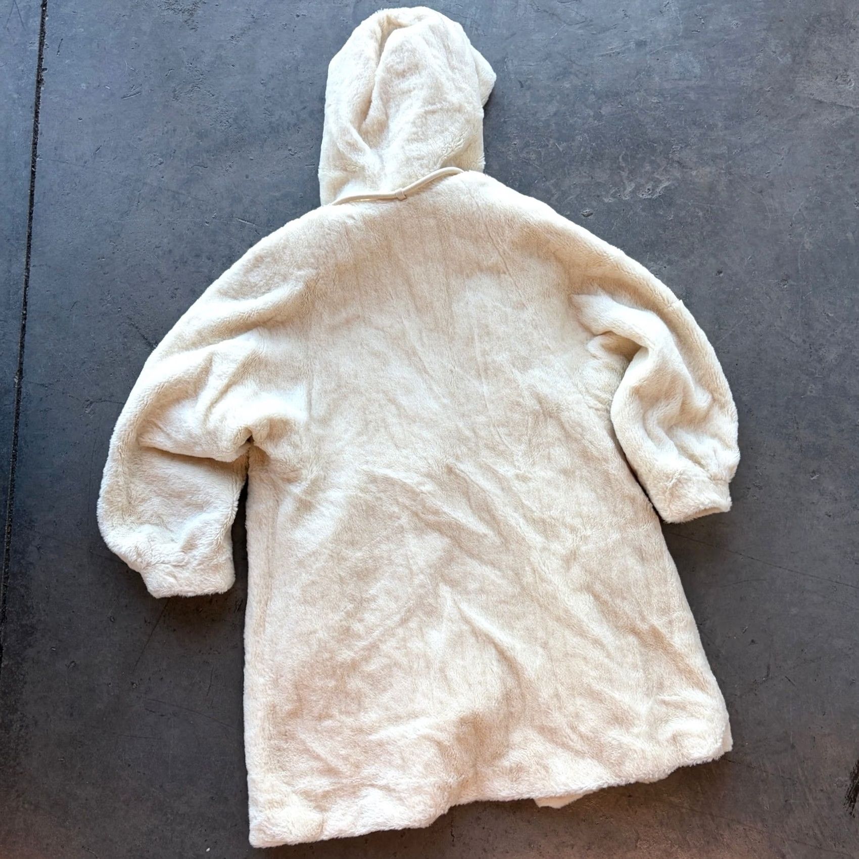 Vintage VINTAGE Alpaca Mohair Fur White Longline Hooded Button Front Women Coat 12/L Women Coat Size XL / US 12-14 / IT 48-50 - 3 Thumbnail