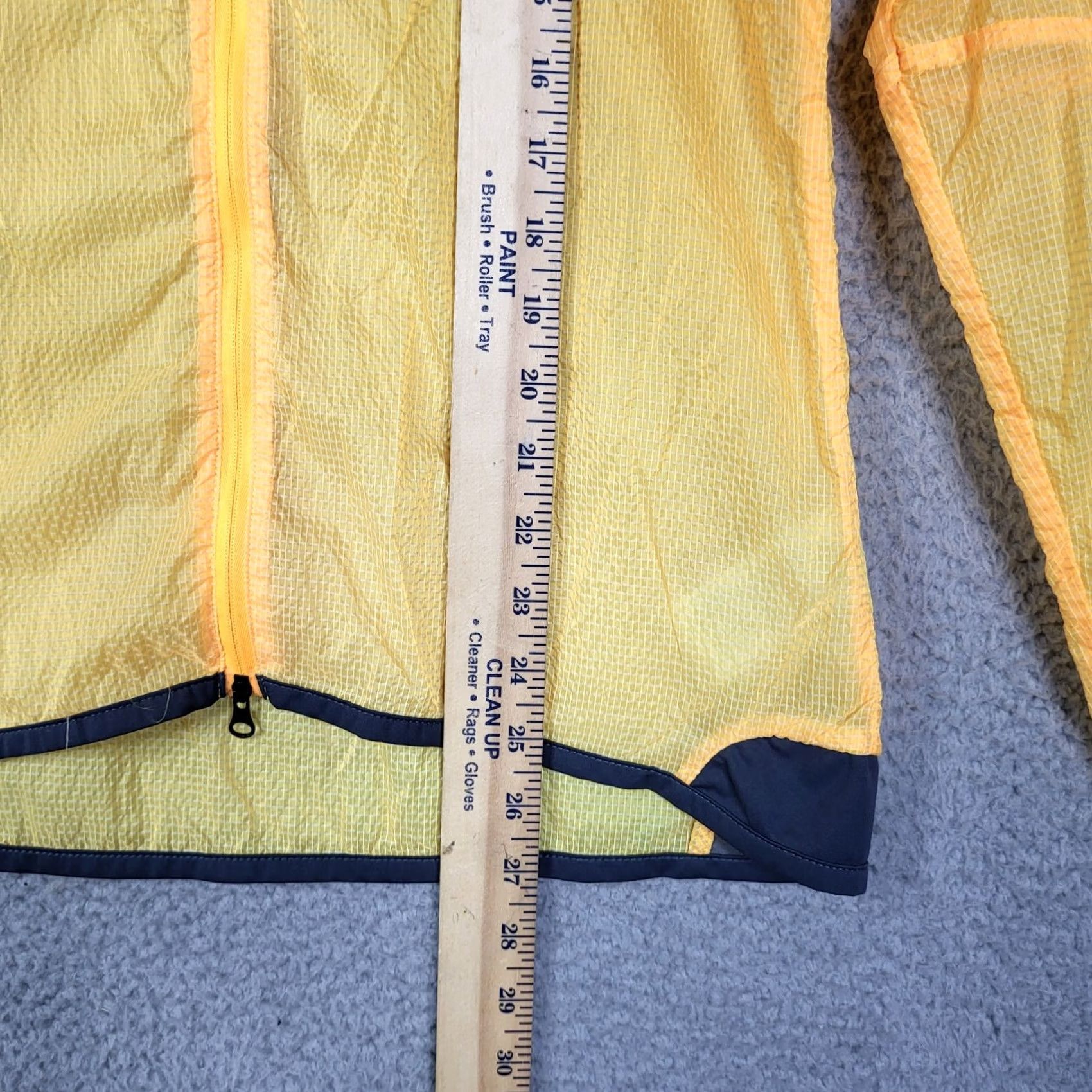 Reebok Reebok Outdoor Women's Orange Nylon Lightweight Zip Hoodie S Jacket, CrossFit, Activewear, Short Sleeve? Size S / US 4 / IT 40 - 5 Thumbnail