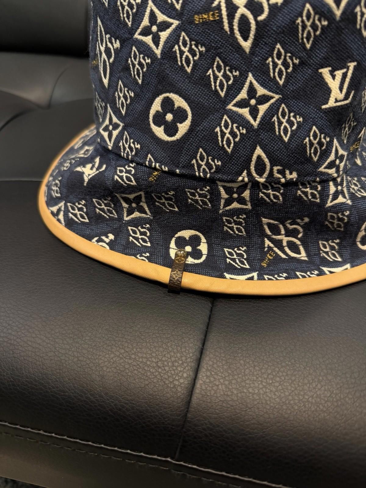 Louis Vuitton Louis Vuitton Monogram Jacquard Shine 1854 Bucket Hat Size ONE SIZE - 7 Thumbnail