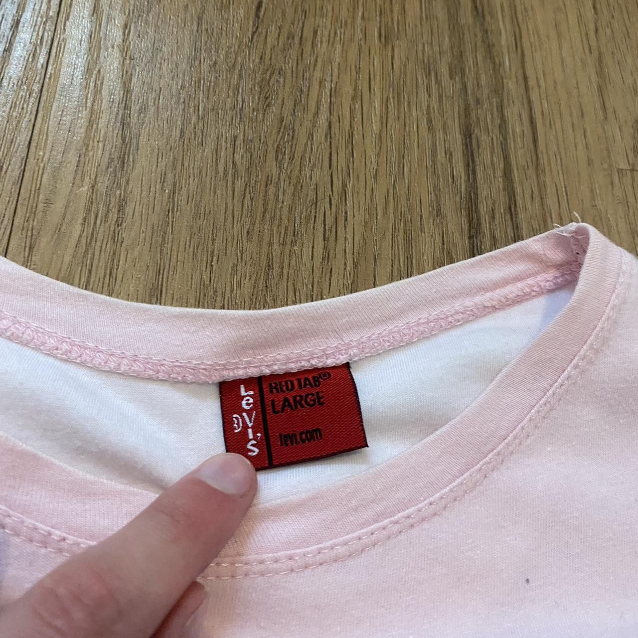 Levi's Super soft and comfy pink t shirt #tshirts Levis Size US L / EU 52-54 / 3 - 5 Thumbnail