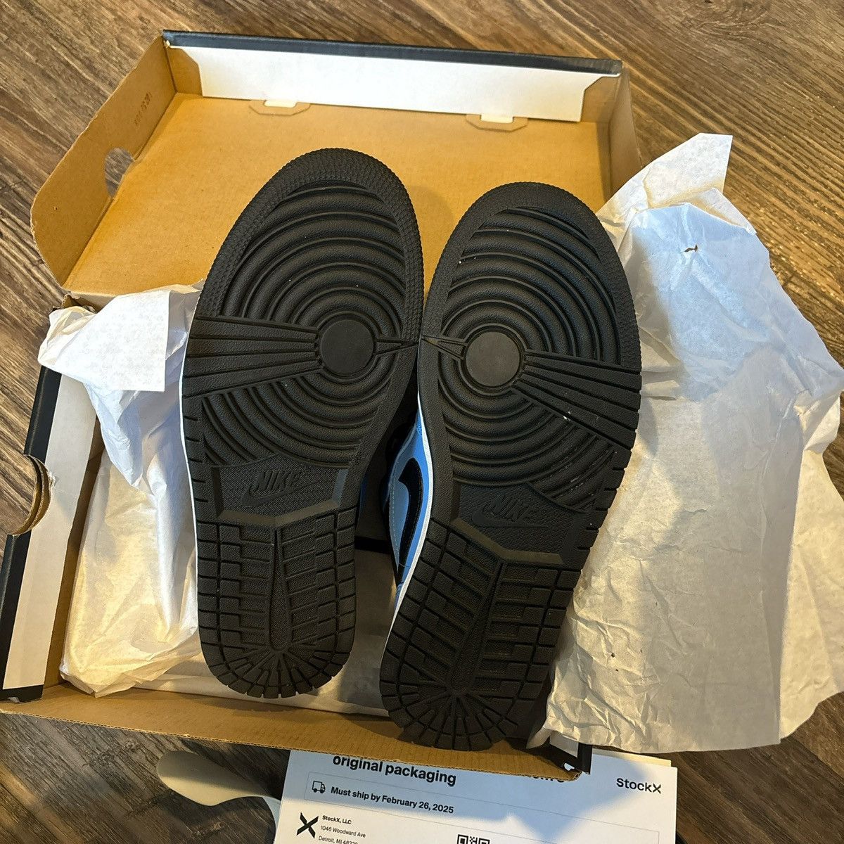 Air Jordan University Blue Black