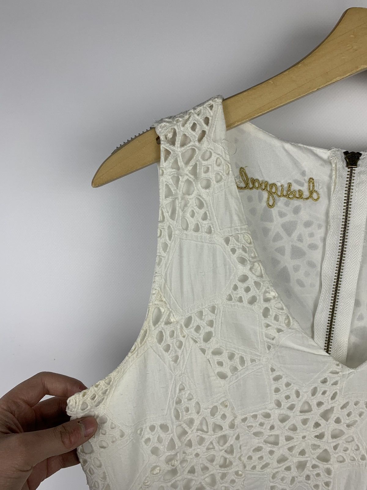 Desigual Vintage Desigual Crochet Mini Dress Women’s Size 38 White Size XS / US 0-2 / IT 36-38 - 4 Thumbnail