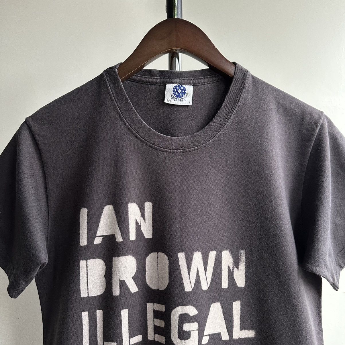 Band Tees × Vintage Rare Vintage Ian Brown Illegal Attacks Tee Size US S / EU 44-46 / 1 - 3 Thumbnail