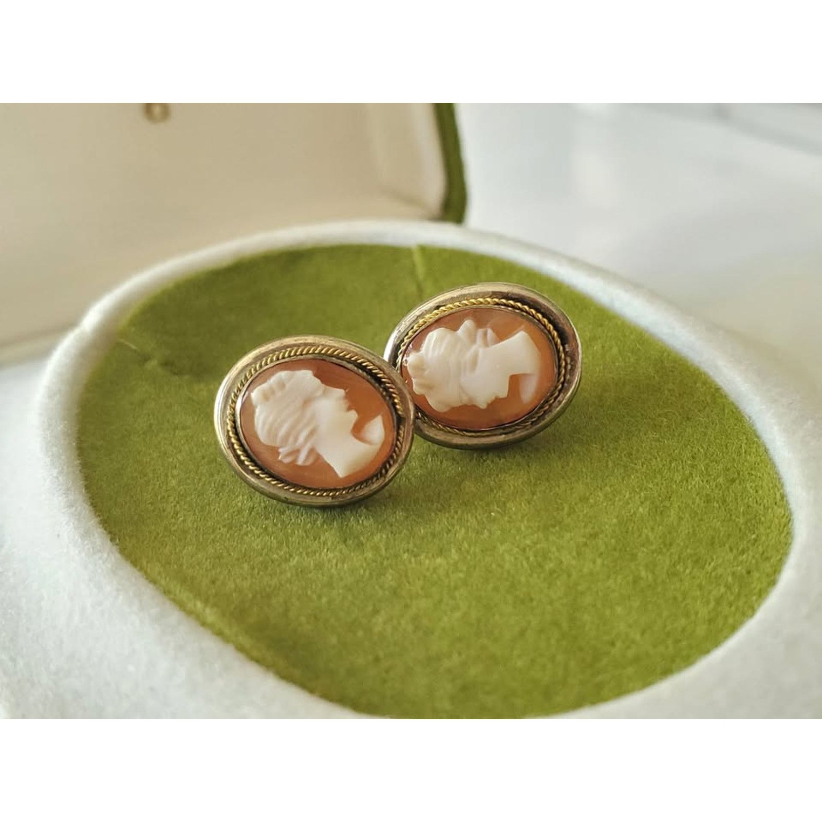 Other Vintage Carved Shell Cameo 800 Silver Pendant and Earrings Size ONE SIZE - 4 Thumbnail