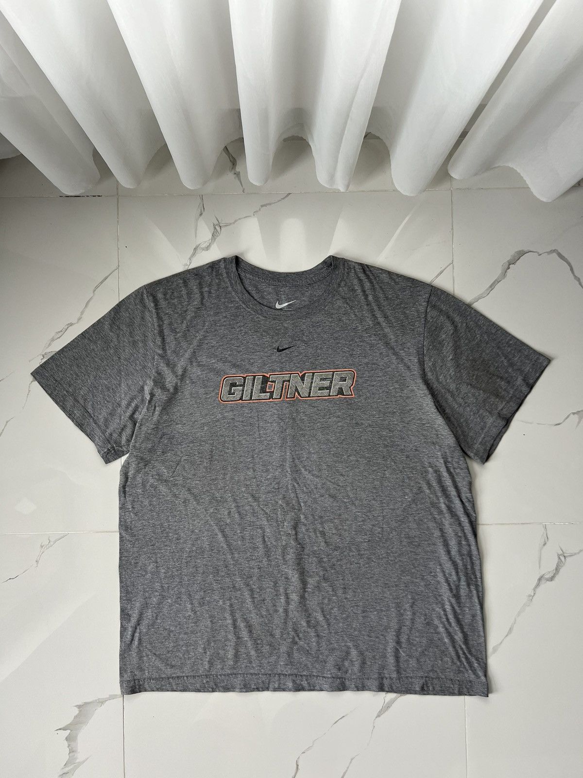 Nike × Vintage 90's NIKE GILTNER CENTR SWOOSH Y2K RARE TEE BIG LOGO Size US XL / EU 56 / 4 - 1 Thumbnail