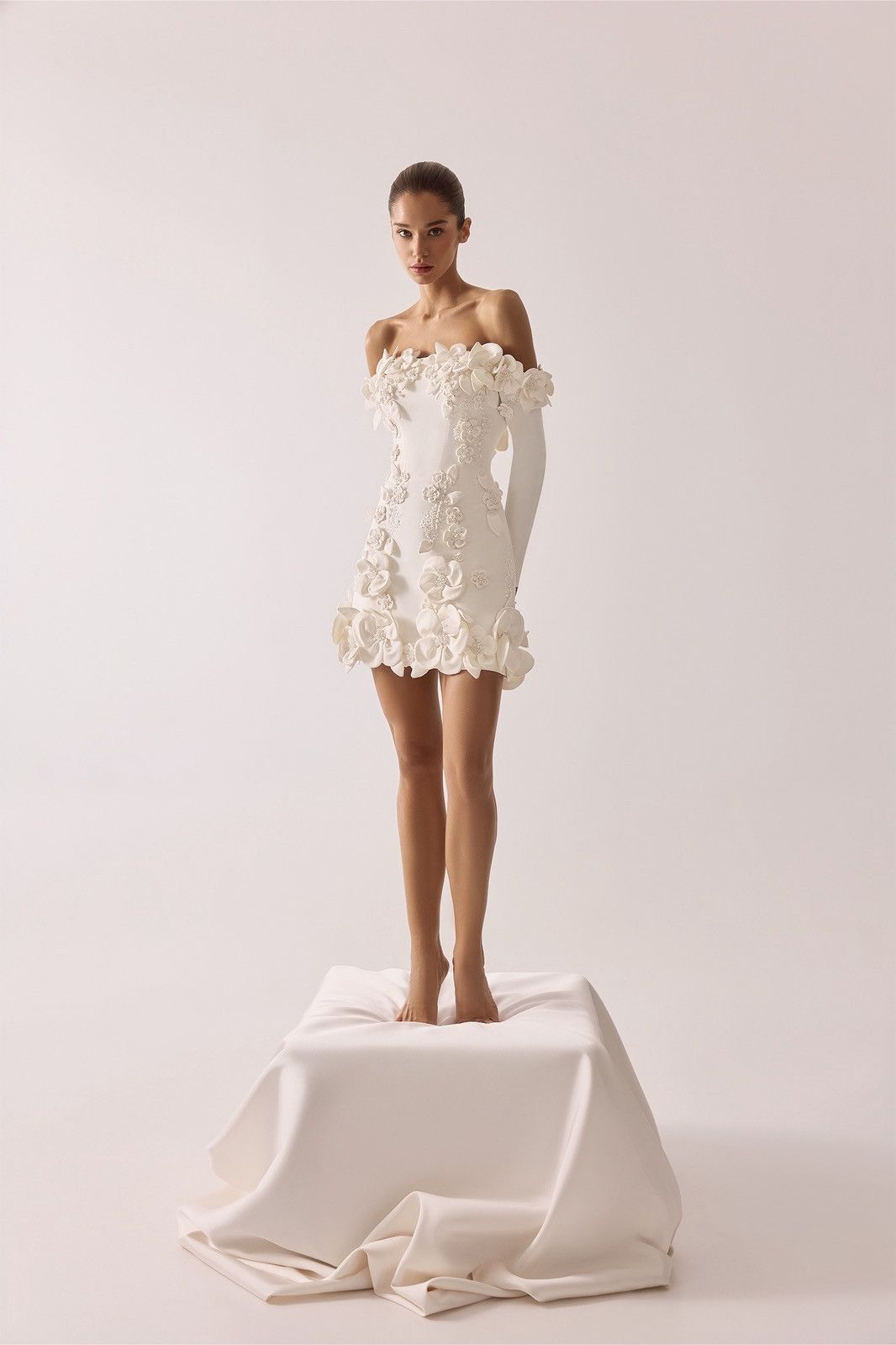Other Vivienne Atelier “Jasmine EL” Bridal Mini Dress Size M / US 6-8 / IT 42-44 - 1 Thumbnail
