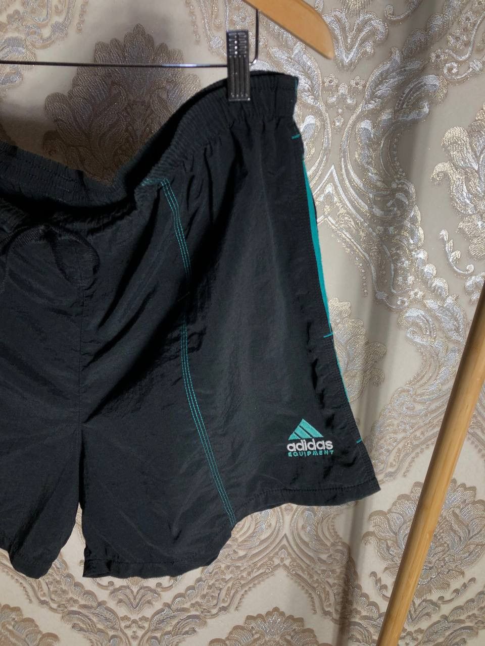 Adidas VINTAGE ADIDAS ORIGINAL EQUIPMENT RETRO NYLON SOCCER Y2K 90s Size US 34 / EU 50 - 2 Thumbnail