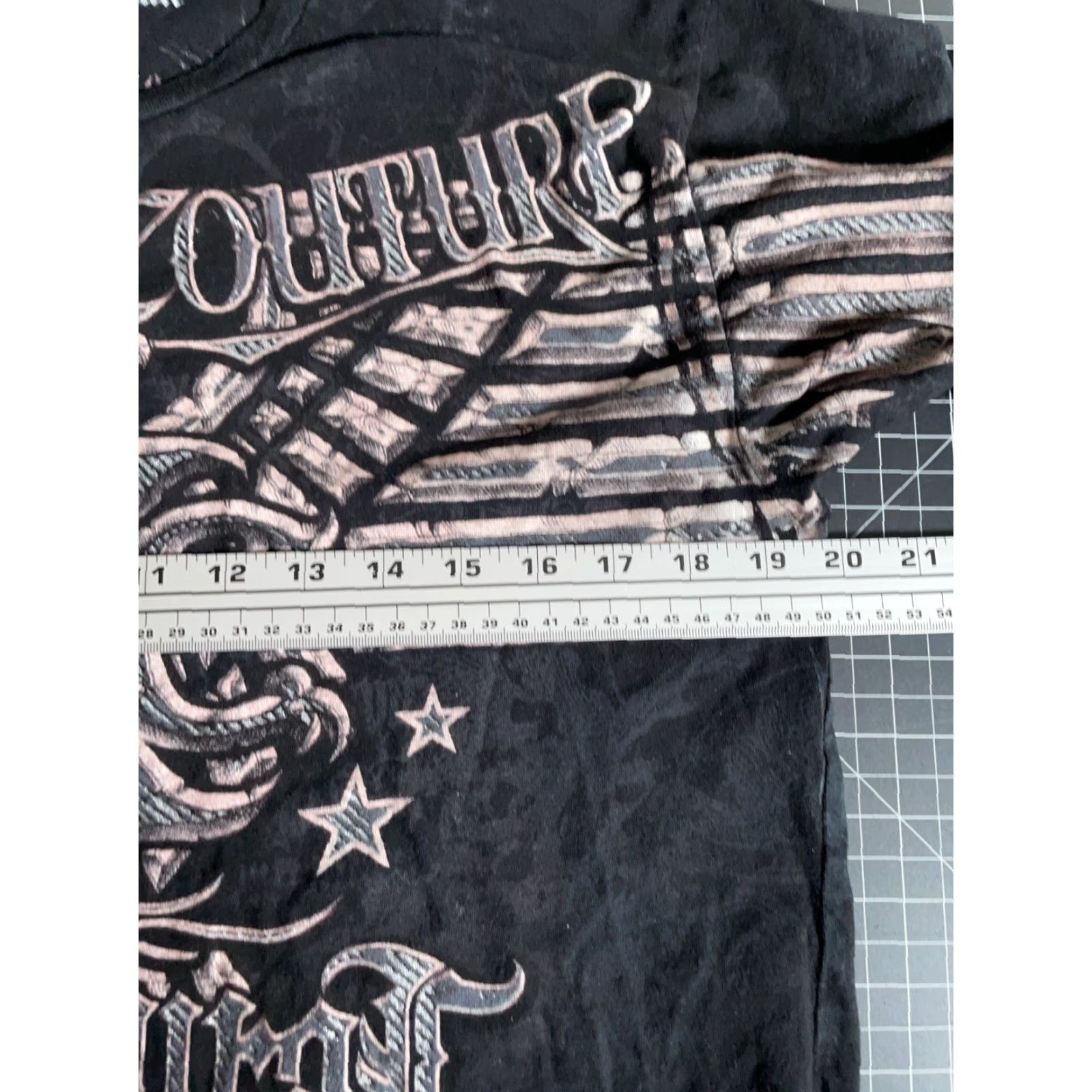 Vintage VINTAGE Xtreme Couture T-Shirt Men Slim Large Black Double-Sided Graphic Print Skull Tribal Y2K 2000s Crew Neck Short Sleeve United States 100% Cotton Size US L / EU 52-54 / 3 - 5 Thumbnail