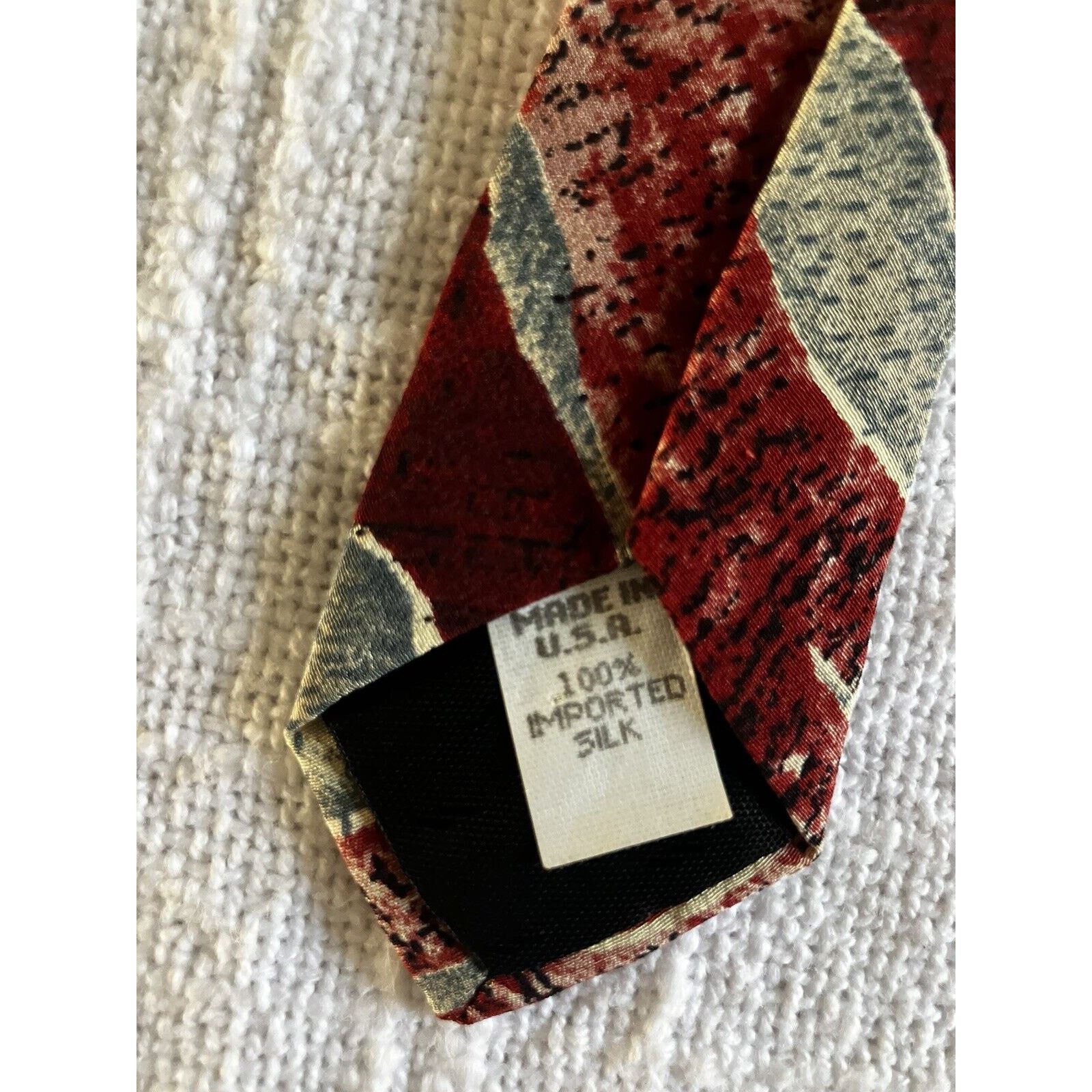 Oscar De La Renta Oscar de la Renta 100% Silk Tie VINTAGE Red Made In USA Size ONE SIZE - 5 Thumbnail