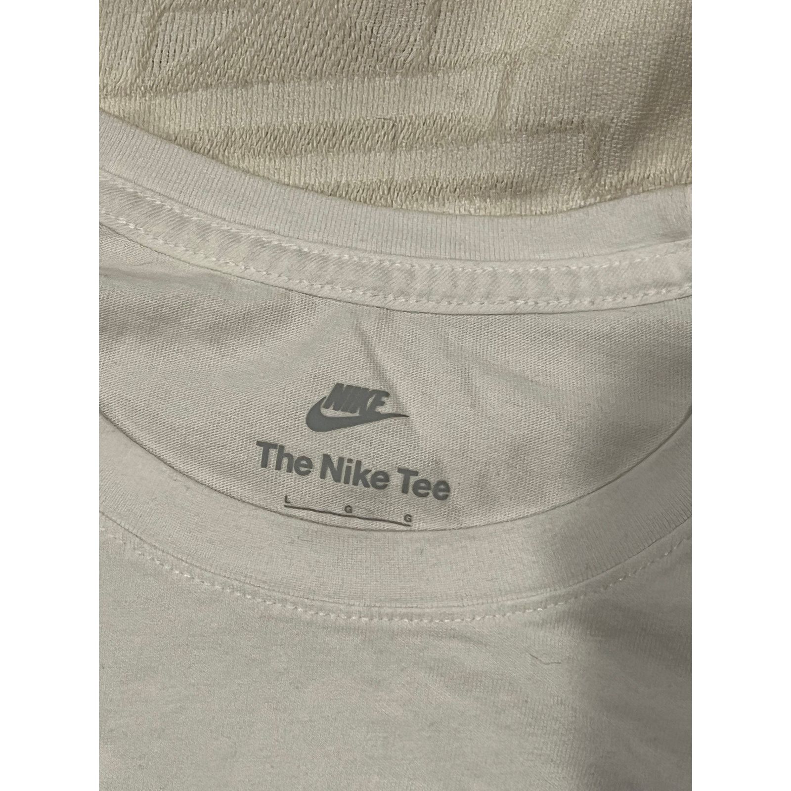 Nike The Nike Tee White Mens L Size US L / EU 52-54 / 3 - 3 Thumbnail