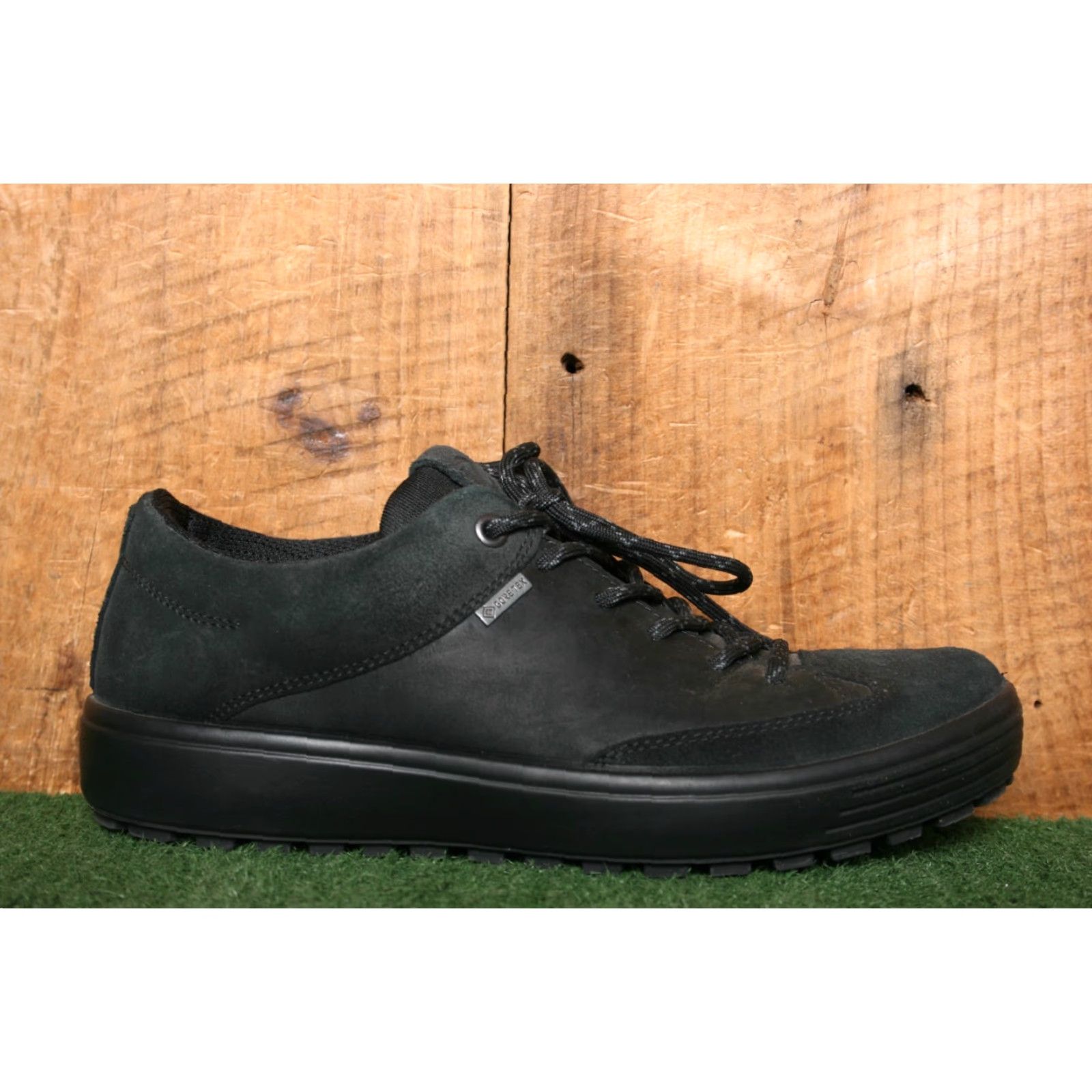 Ecco ECCO Soft 7 Tred Black Leather Gore-Tex Sneakers EUR 39 US 5-5.5 Men’s Shoes Sneaker Casual Leather Upper Size US 5.5 / EU 38 - 2 Thumbnail