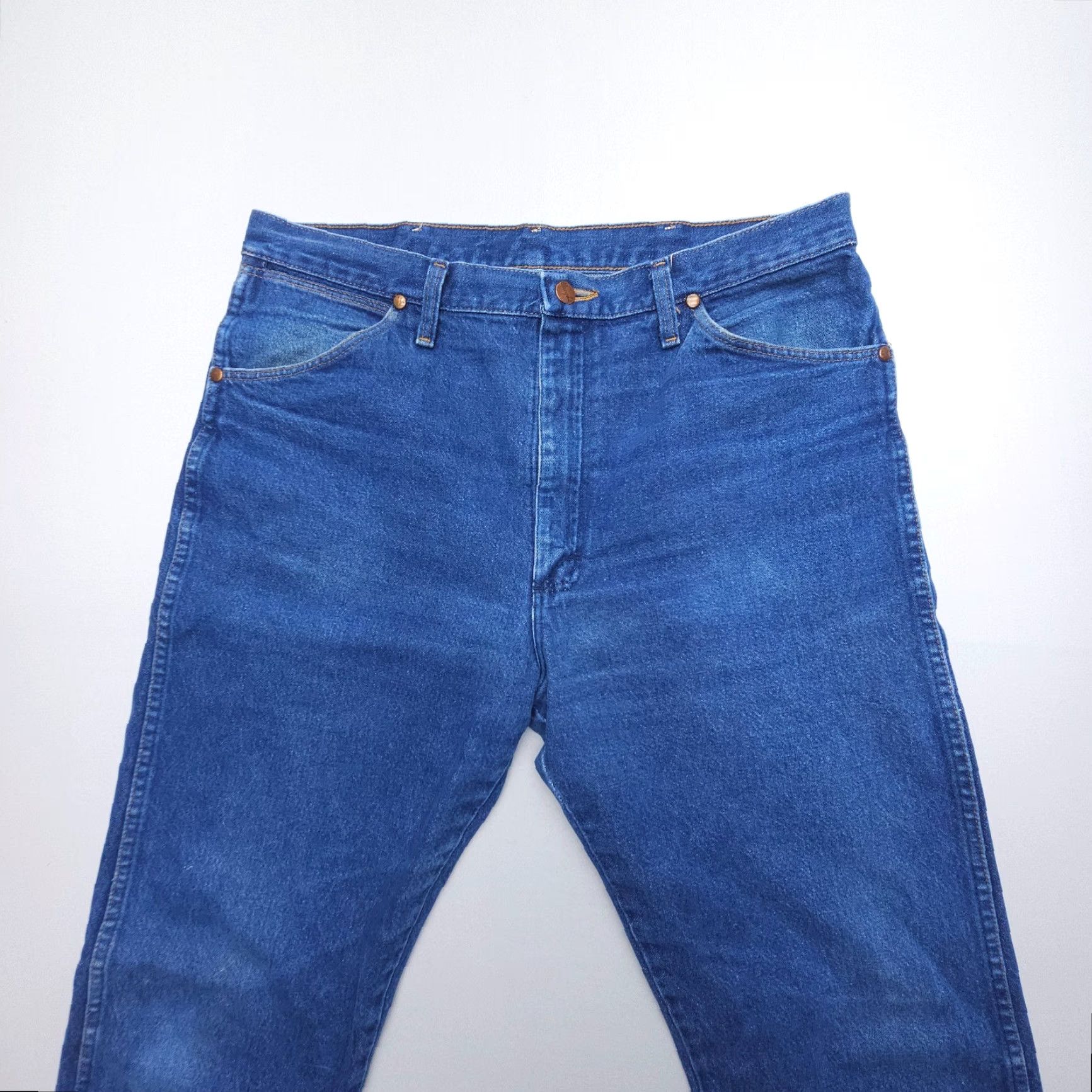 Wrangler VINTAGE Wrangler Cowboy Cut 13MWZ Jeans Mens 36 x 34 Dark Wash Heavy Raw Denim Workwear Blue Cotton 5-Pocket USA Cowboy 90s Mens Size US 36 / EU 52 - 5 Thumbnail